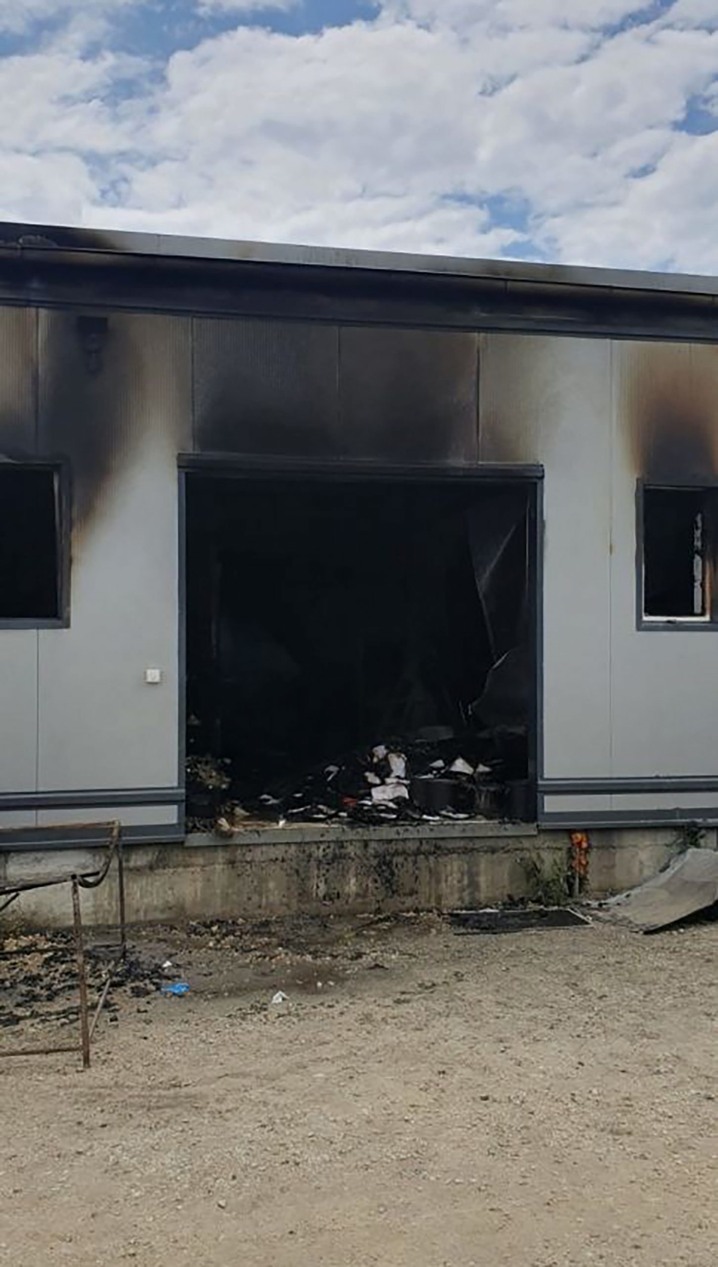 Pozar fabrika kolaca nadomak Kragujevca