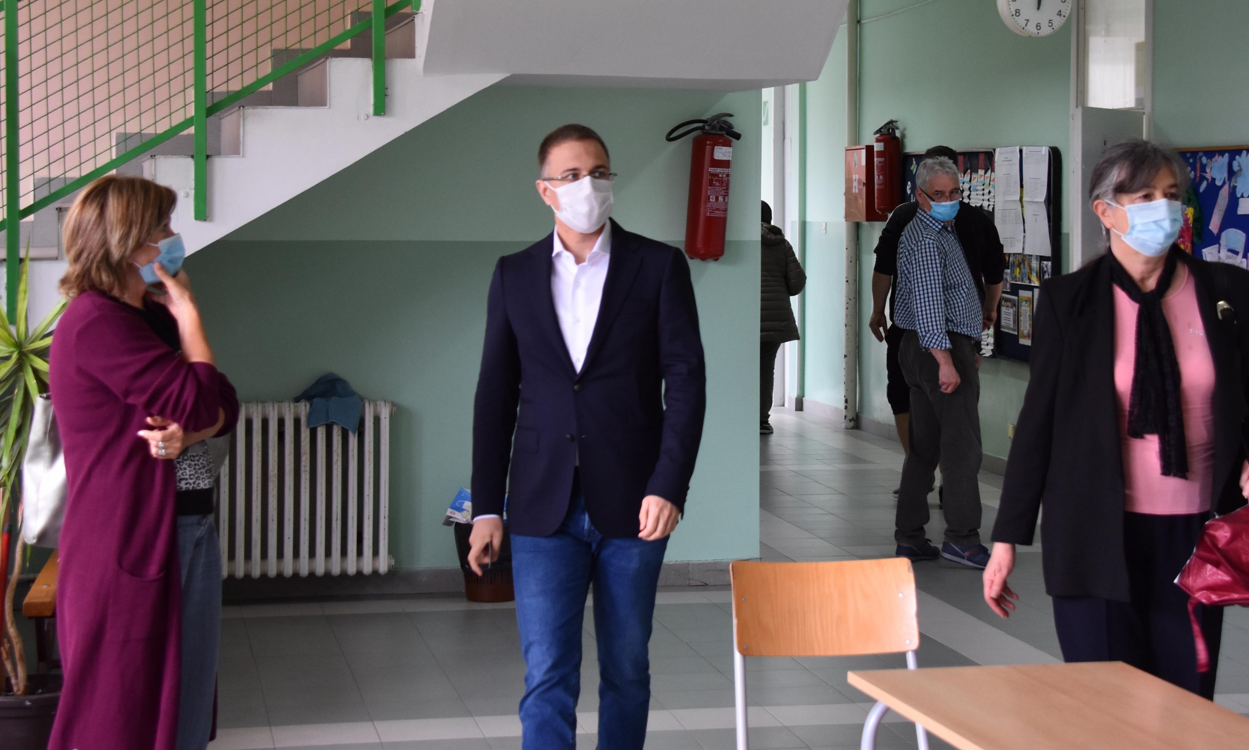 Beograd, 21. juna 2020. - Nebojsa Stefanovic glasao je danas na birackom mestu na Bezanijskoj kosi. FOTO TANJUG / STR / an