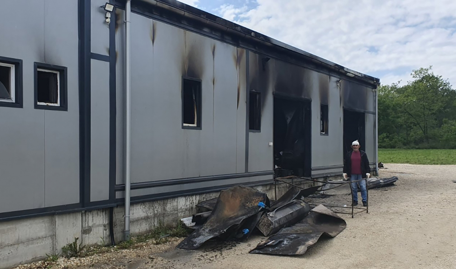 Pozar fabrika kolaca nadomak Kragujevca
