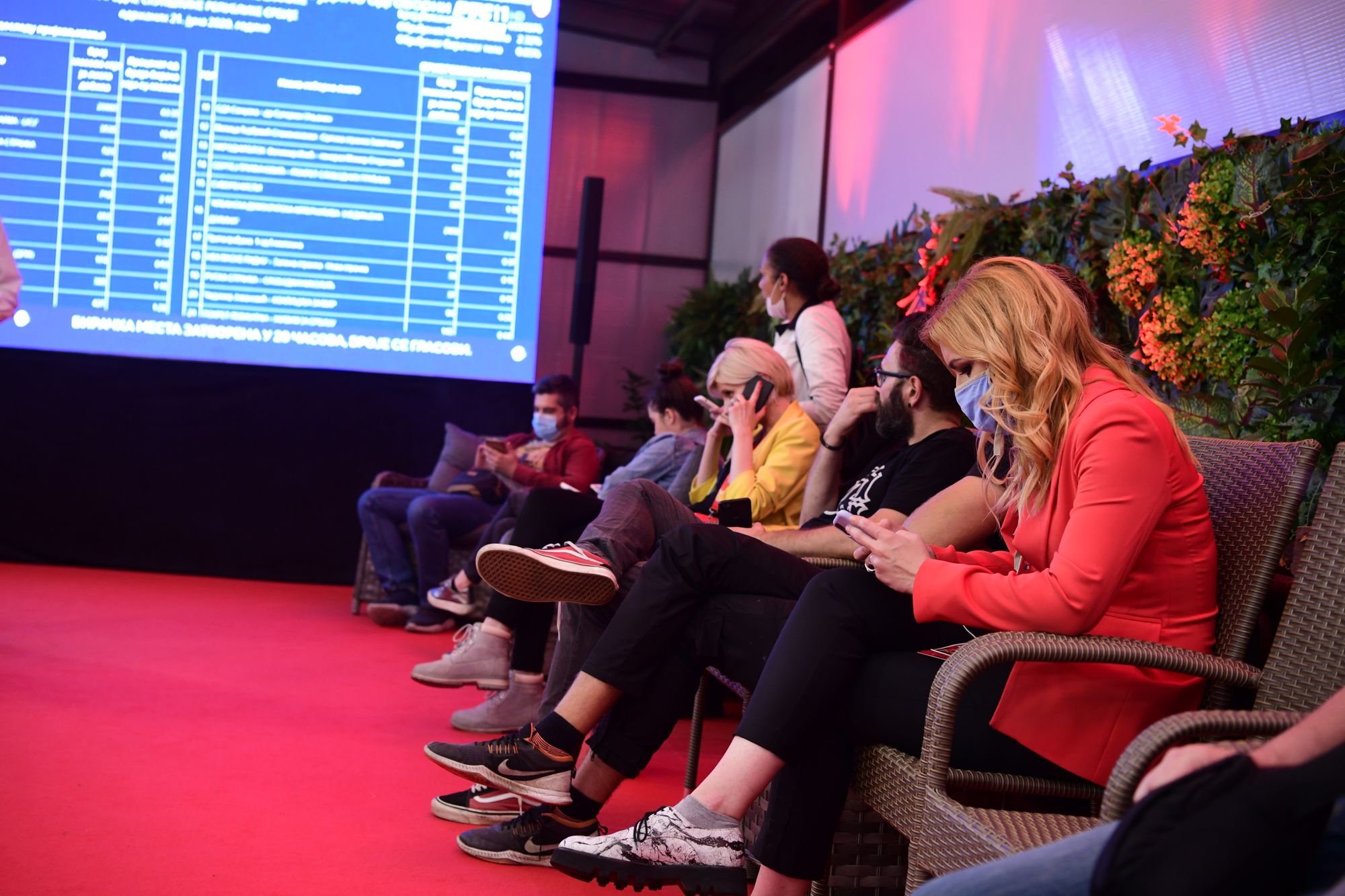 Beograd 21.06.2020. Socijalistička partija Srbije, Izborni štab, sedište, Atmosfera u izbornom stabu SPS, Socijalisticka partija Srbije, Izbori2020, Foto: Goran Srdanov/Nova.rs