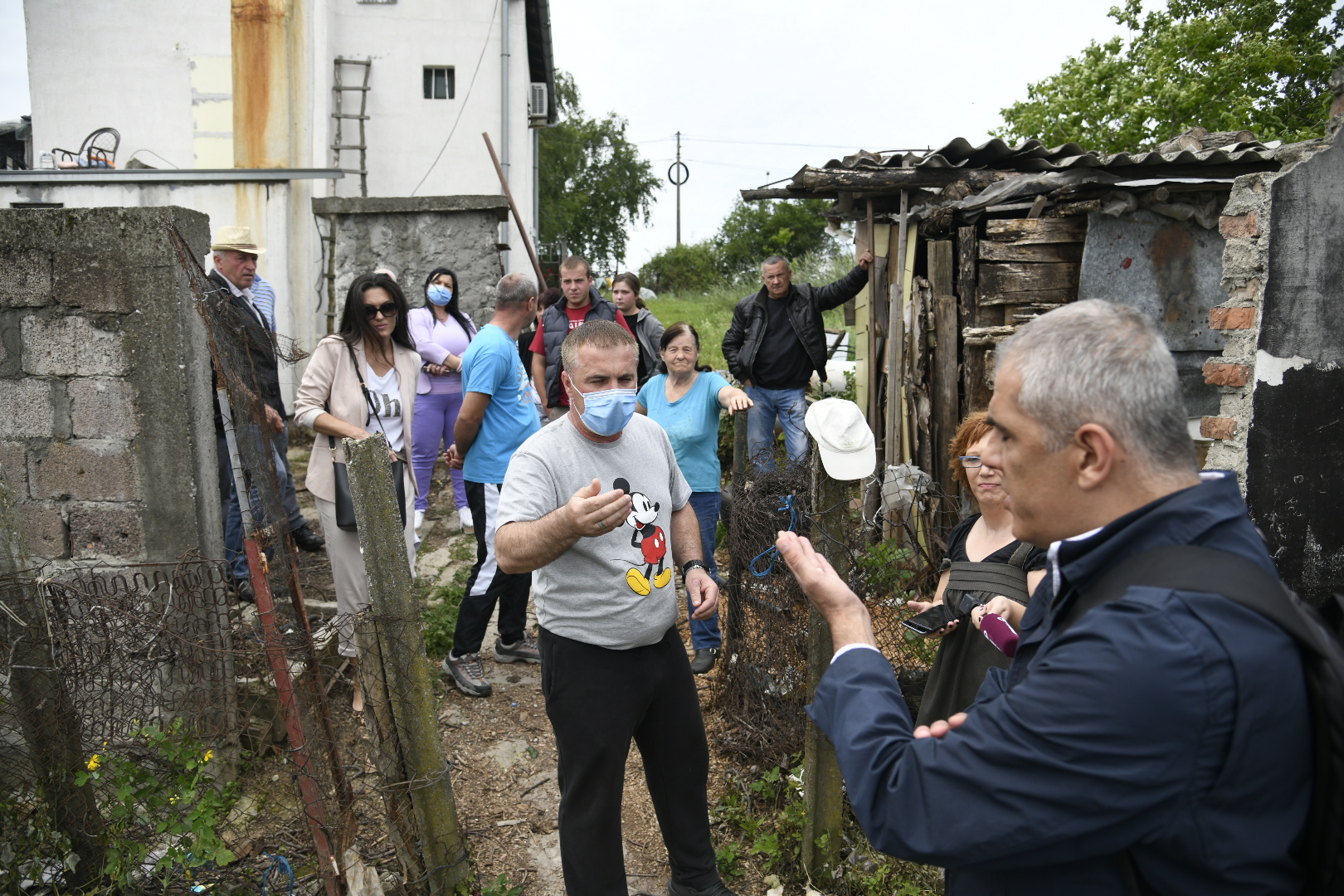 Beli Potok, 05.06.2020. Porodica Simić, ruše im kuću zbog izgradnje puta, izgradnja puta, rušenje, čuvanje imovine, odbrana kuće, kuća Foto: Nemanja Jovanović/Nova.rs