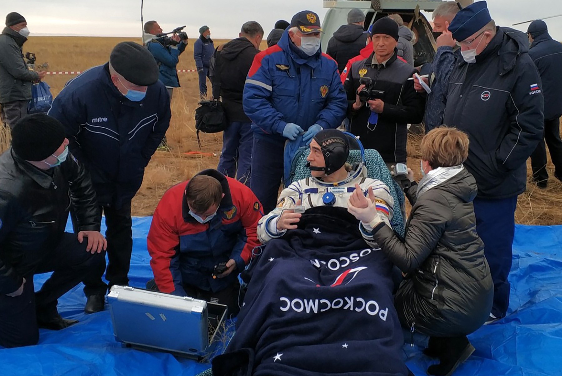 Soyuz MS-16 reentry capsule landing in Kazakhstan
