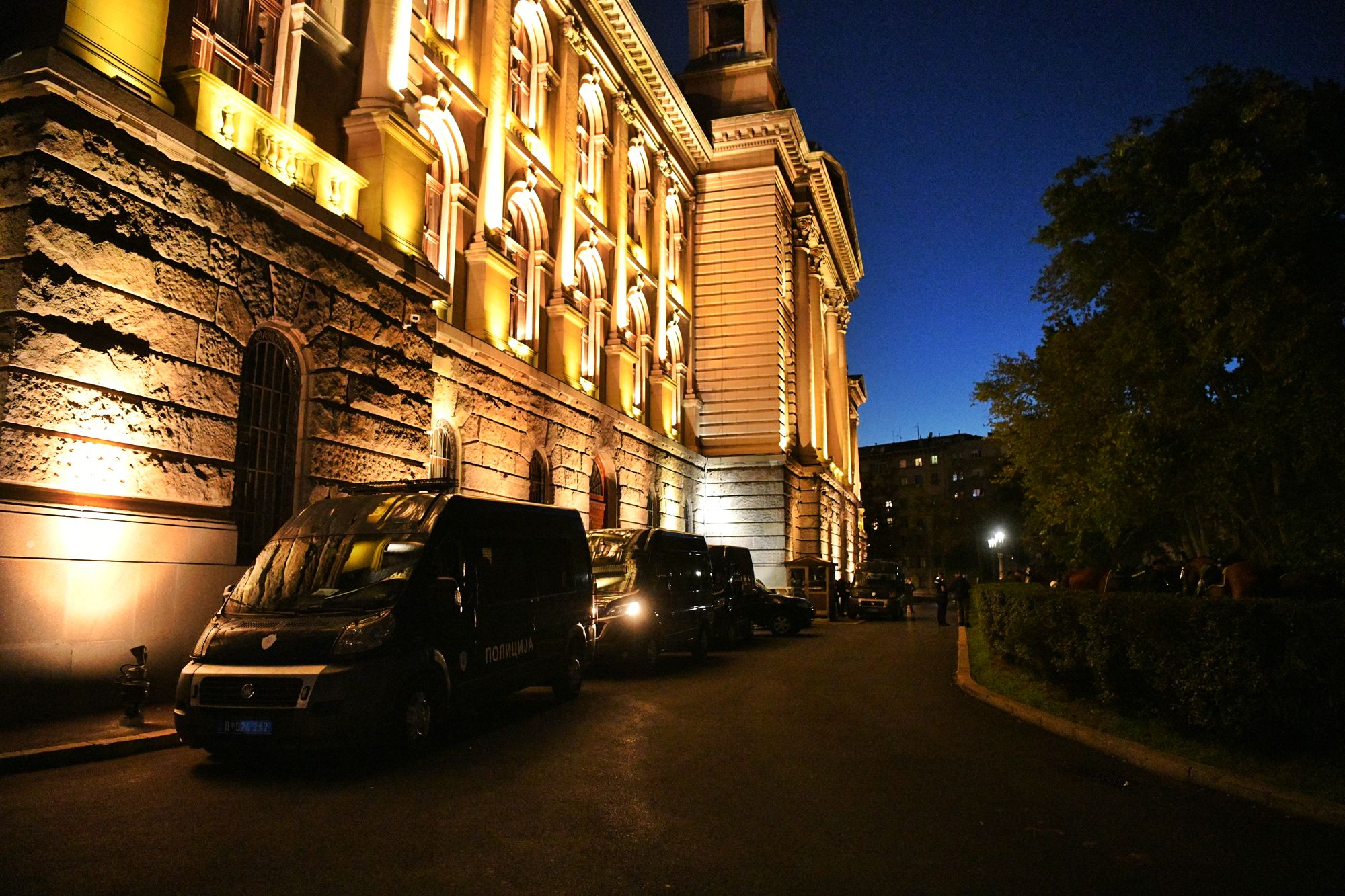 Beograd 12.07.2020. Protest, demonstracije, šesti dan, 6 dan, policija, konjica, Skupština Foto: Filip Krainčanić/Nova.rs