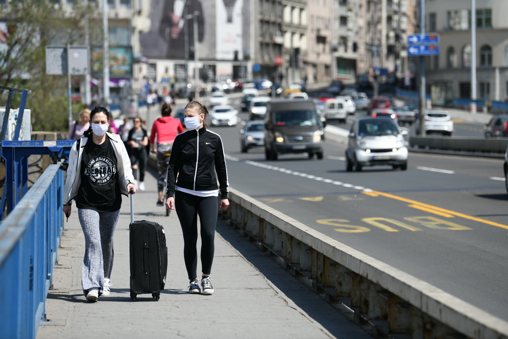 Beograd 30.04.2020 Brankov most, koronavirus, šetači, lep dan Foto: Vesna Lalić/Nova.rs