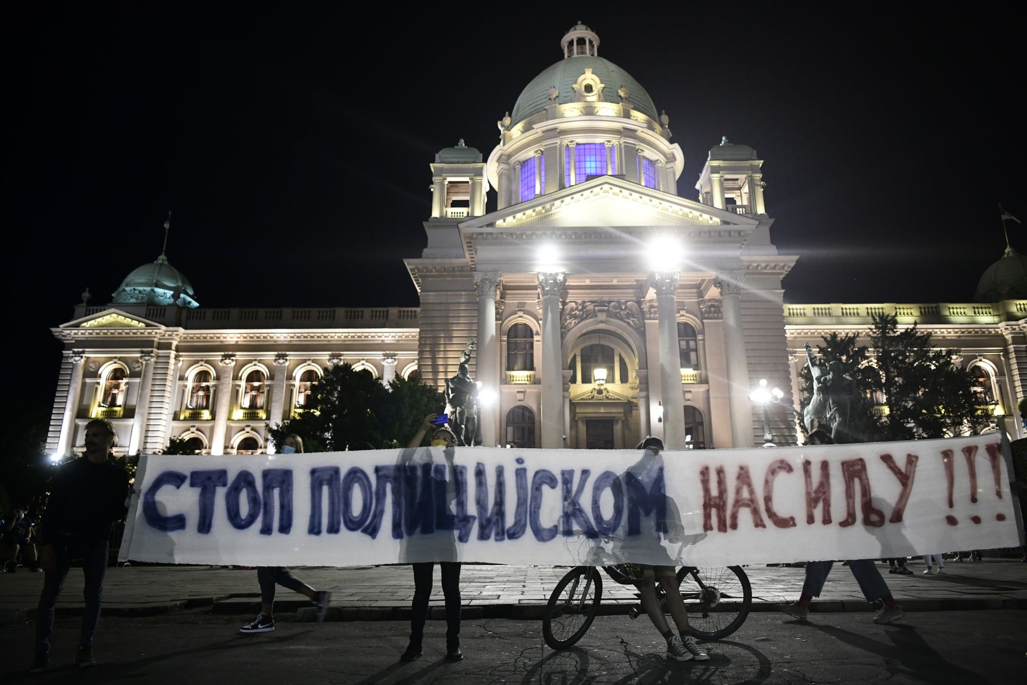 Beograd 13. jul 2020. Sedmi dan protesta ispred Skupstine Srbije Foto:Goran Srdanov/Nova.rs