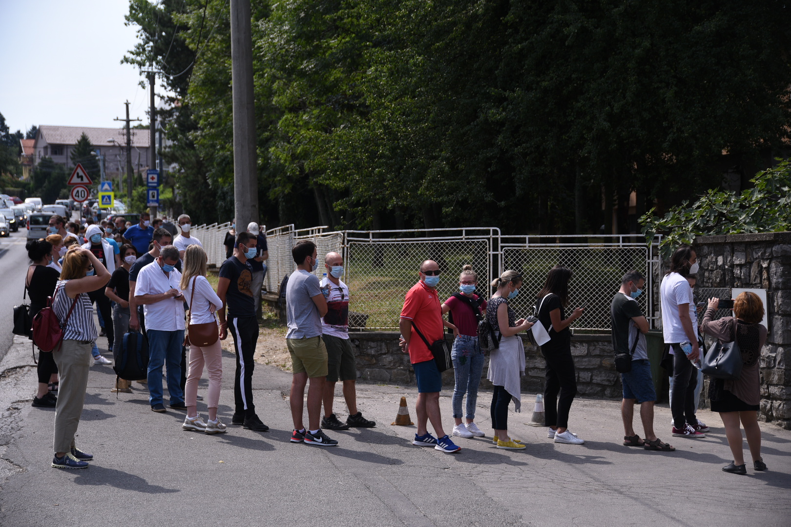 Beograd, 15. jul 2020. Torlak, gužva, redovi, gužve za testiranje, koronavirus Foto: Dragan Mujan/Nova.rs