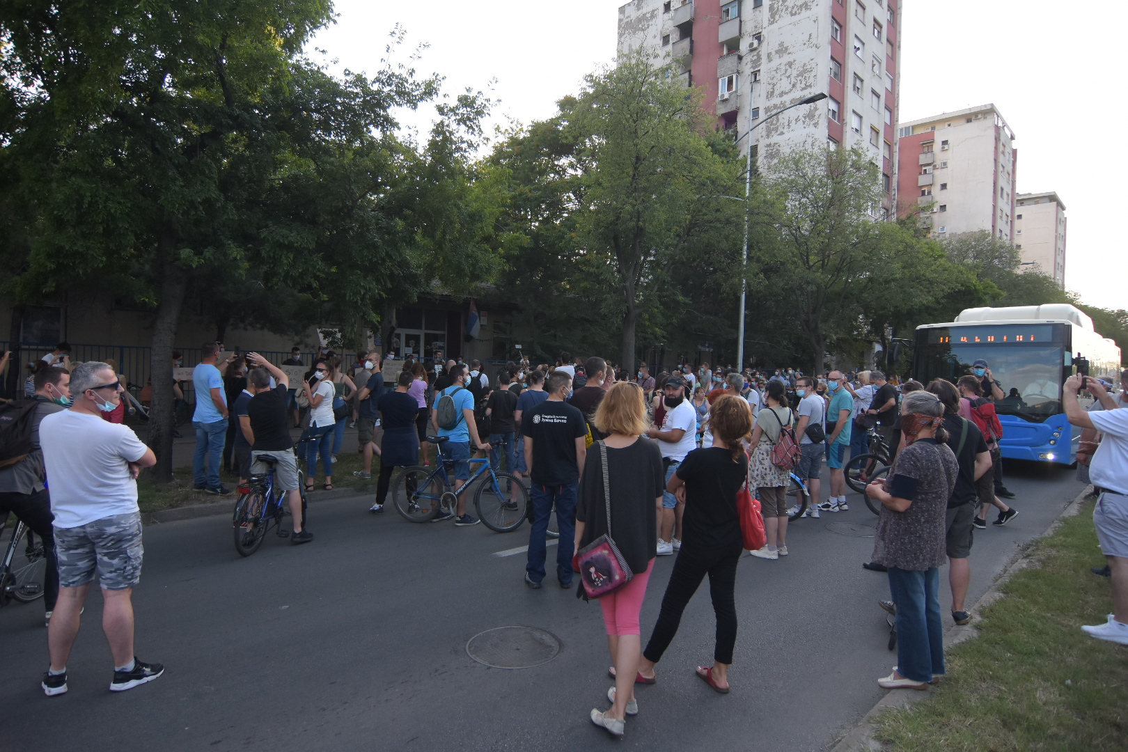Novi Sad 16. jul 2020. Protest ispred policijske stanice u Novom Sadu Foto:Nova.rs