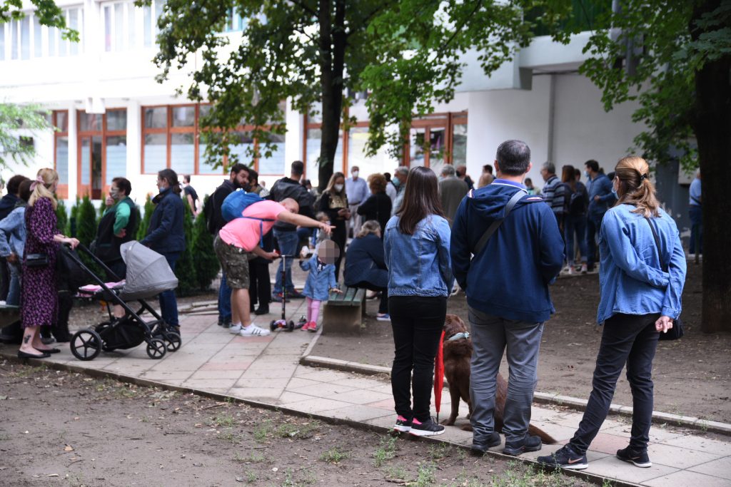 Beograd 18.07.2020. Protest, Vračar, stanari, park Foto: Dragan Mujan/Nova.rs