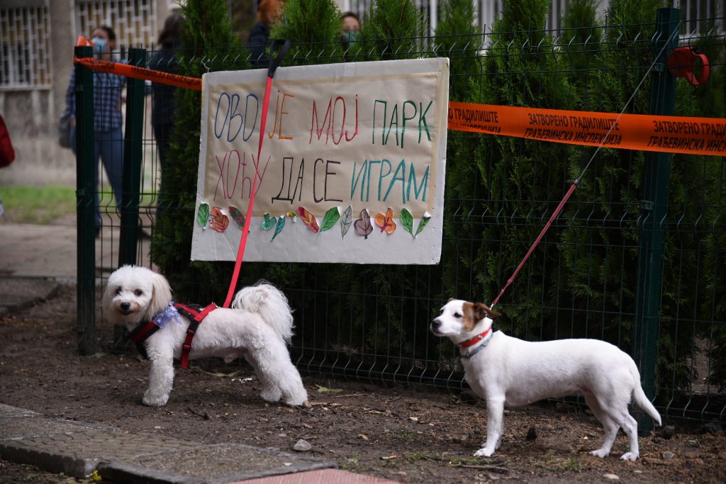 Beograd 18.07.2020. Protest, Vračar, stanari, park Foto: Dragan Mujan/Nova.rs