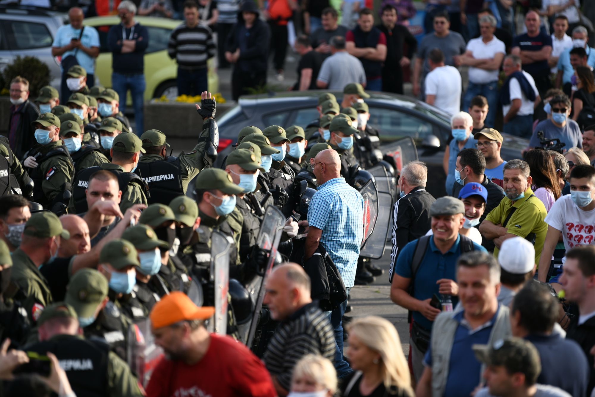 Beograd 11.05.2020. Okupljanje ispred skupštine Srbije, simpatizeri Srpske napredne stranke, SNS, policija, žandarmerija Foto:Filip Krainčanić/Nova.rs
