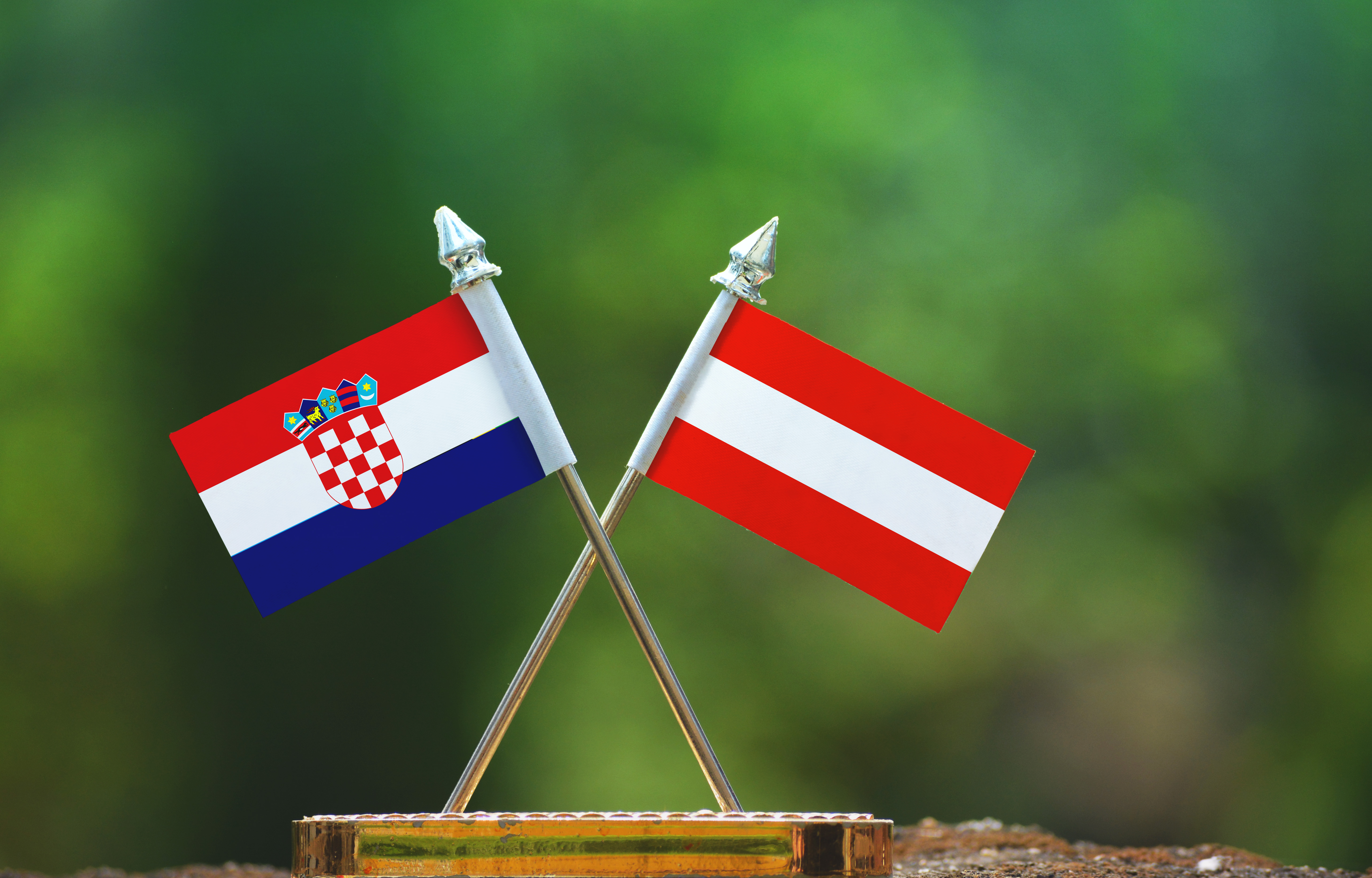 Hrvatska, Austrija, zastave