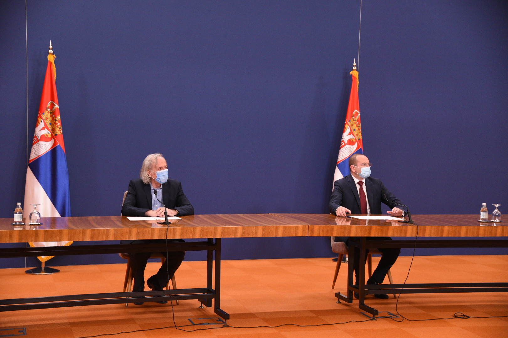 Beograd 19.07.2020. Mijomir Pelemiš, infektolog.  dr Zoran Gojković, pokrajinski sekretar za zdravstvo. Konferencija za novinare, KZN, KZŠ, Krizni štab, koronavirus Foto: Dragan Mujan/Nova.rs