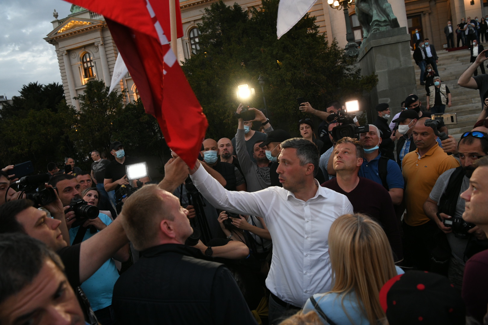 Beograd 11.05.2020. Dragan Đilas i Boško Obradović, Borko Stefanović, Protest ispred Skupštine Srbije opozicija i vlast, žandarmerija protest Foto:Vesna Lalić/Nova.rs