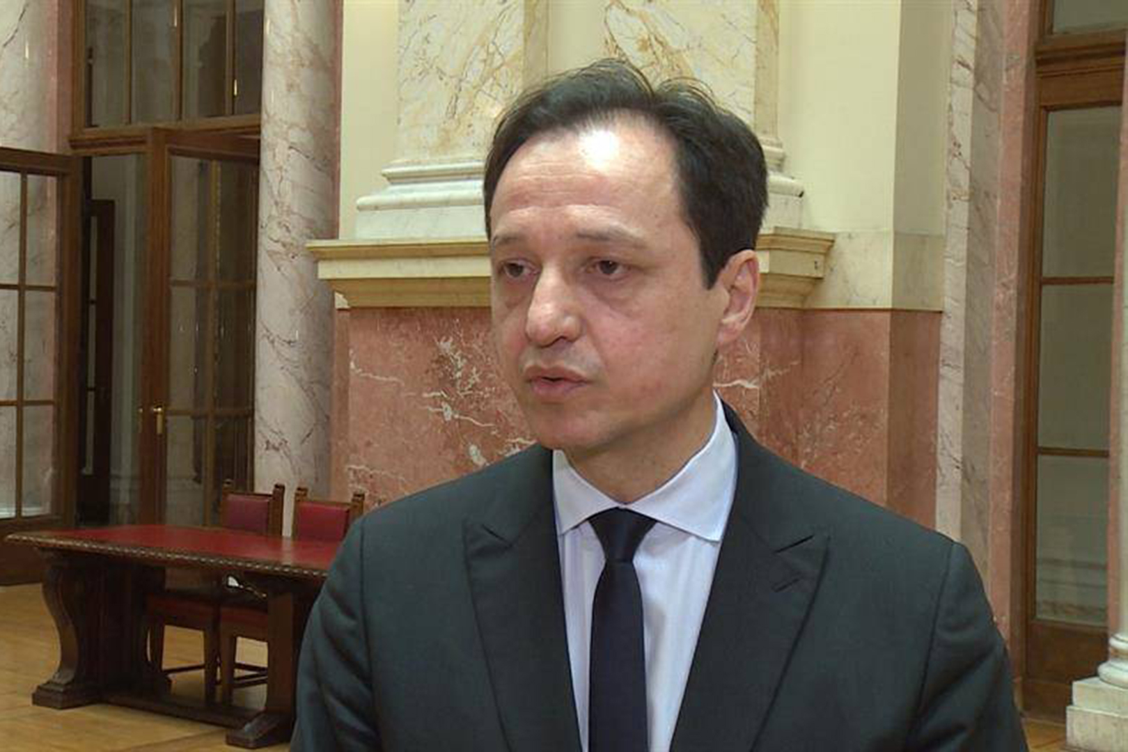 Goran Ciric,  on je šef poslaničke grupe DS u skupštini Srbije