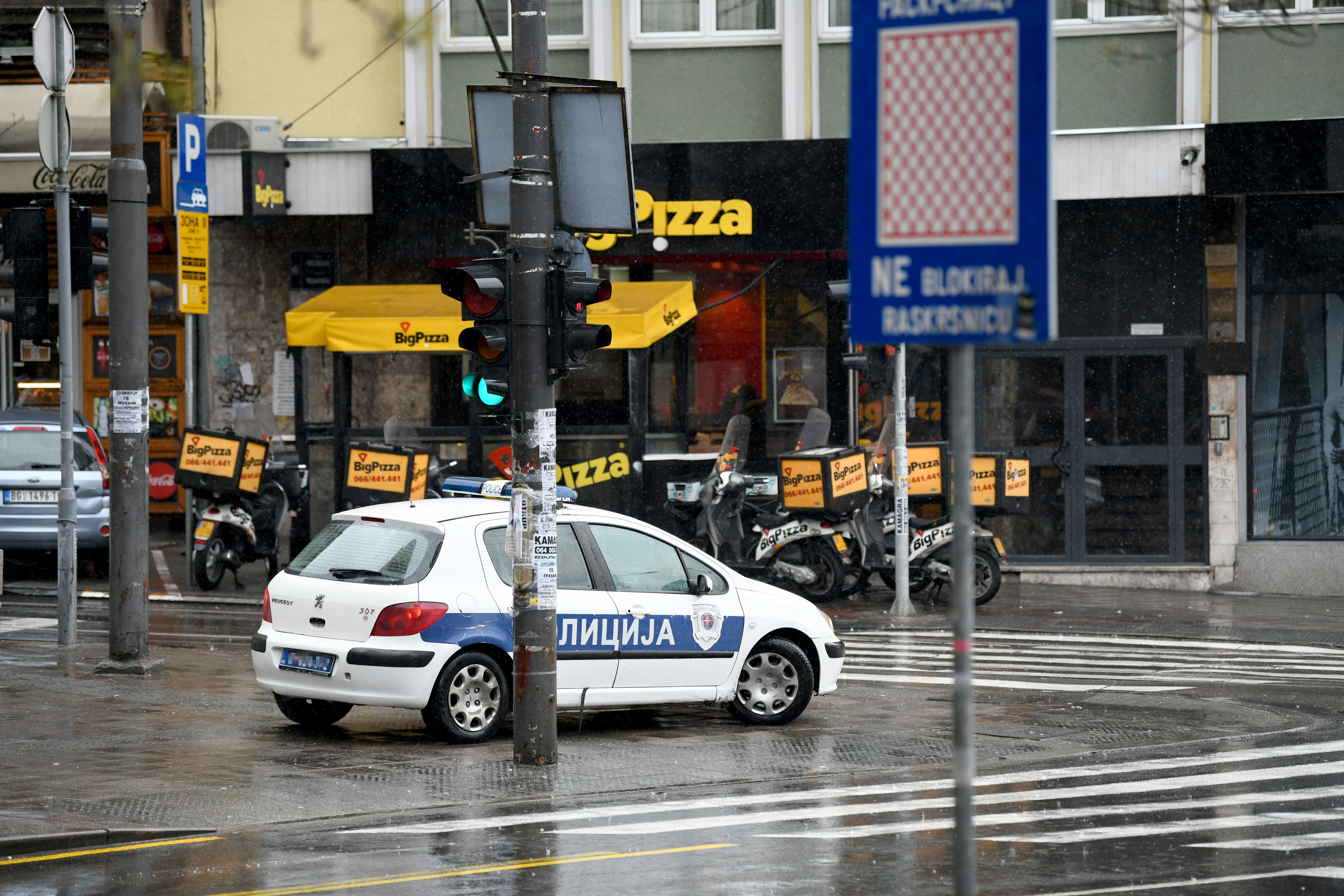 BEOGRAD 04.03.2020 Policija, policijska kola, kiša Foto:Vesna Lalić/Nova.rs