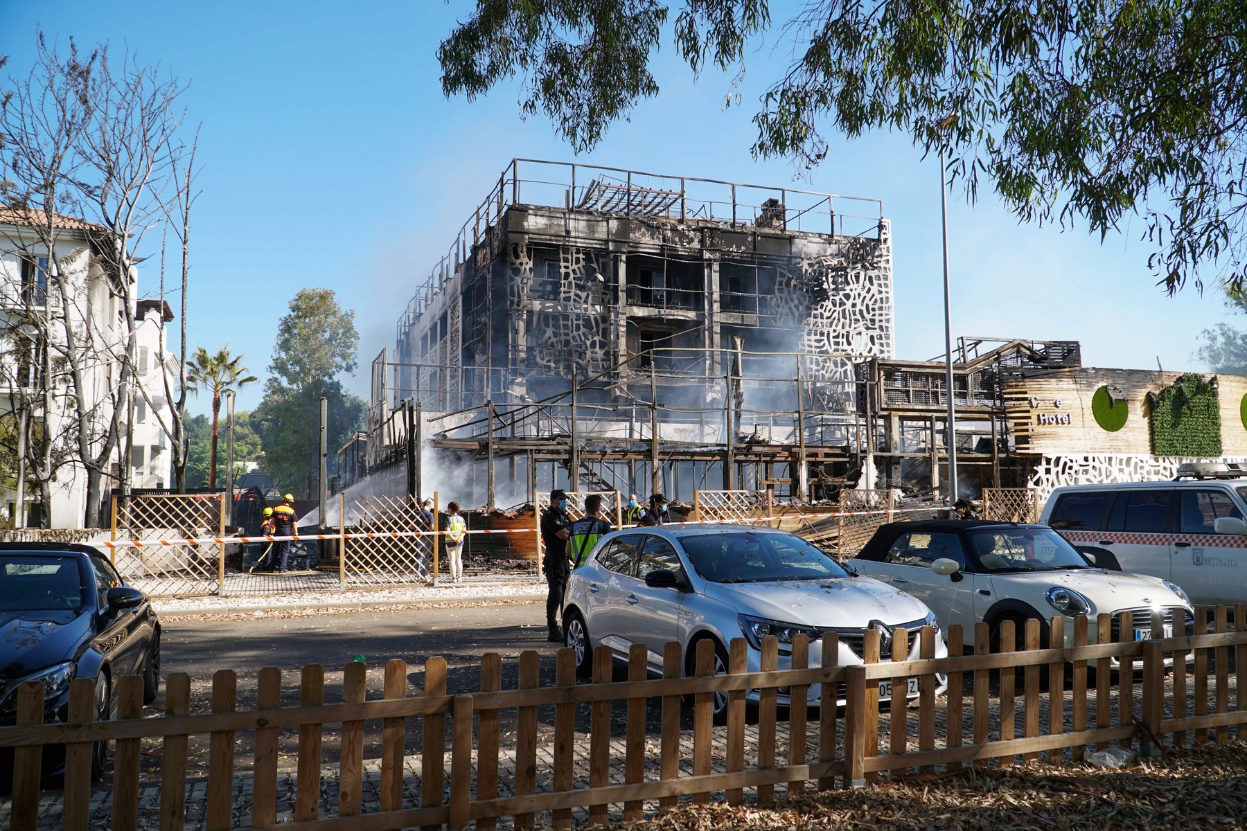Fire in the hotel Sisu Boutique in Puerto Banús, Marbella (Málaga)