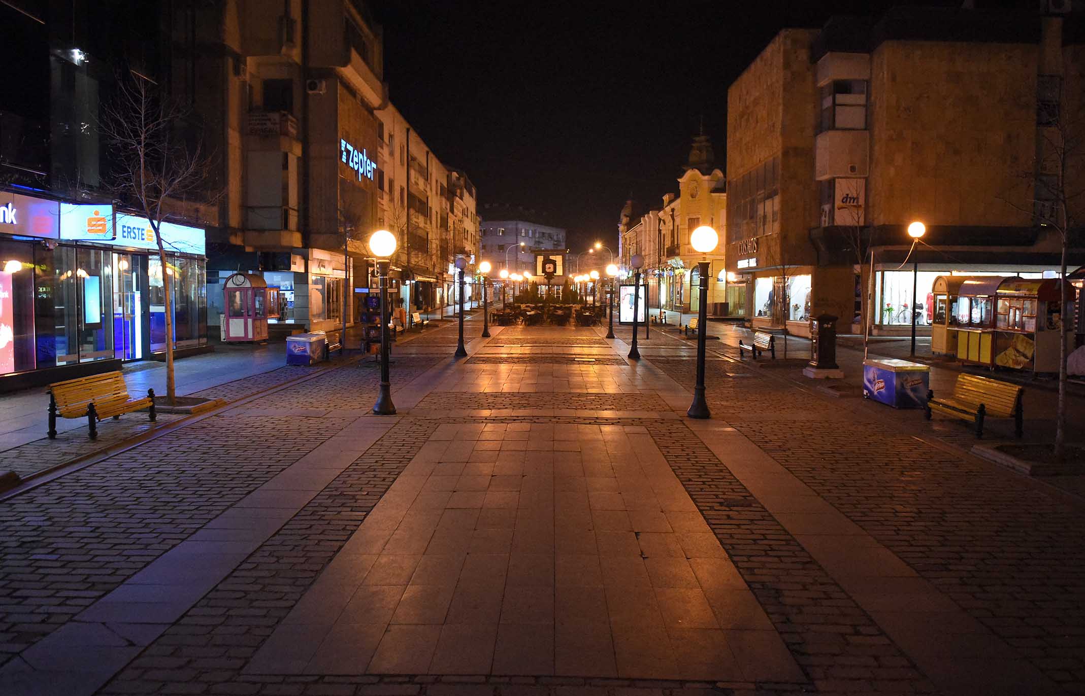 Kragujevac 18.03.2020. Policijski čas, ulice, ulica, prazne ulice, vanredno stanje, koronavirus, reportaža Foto: Predrag Petrović