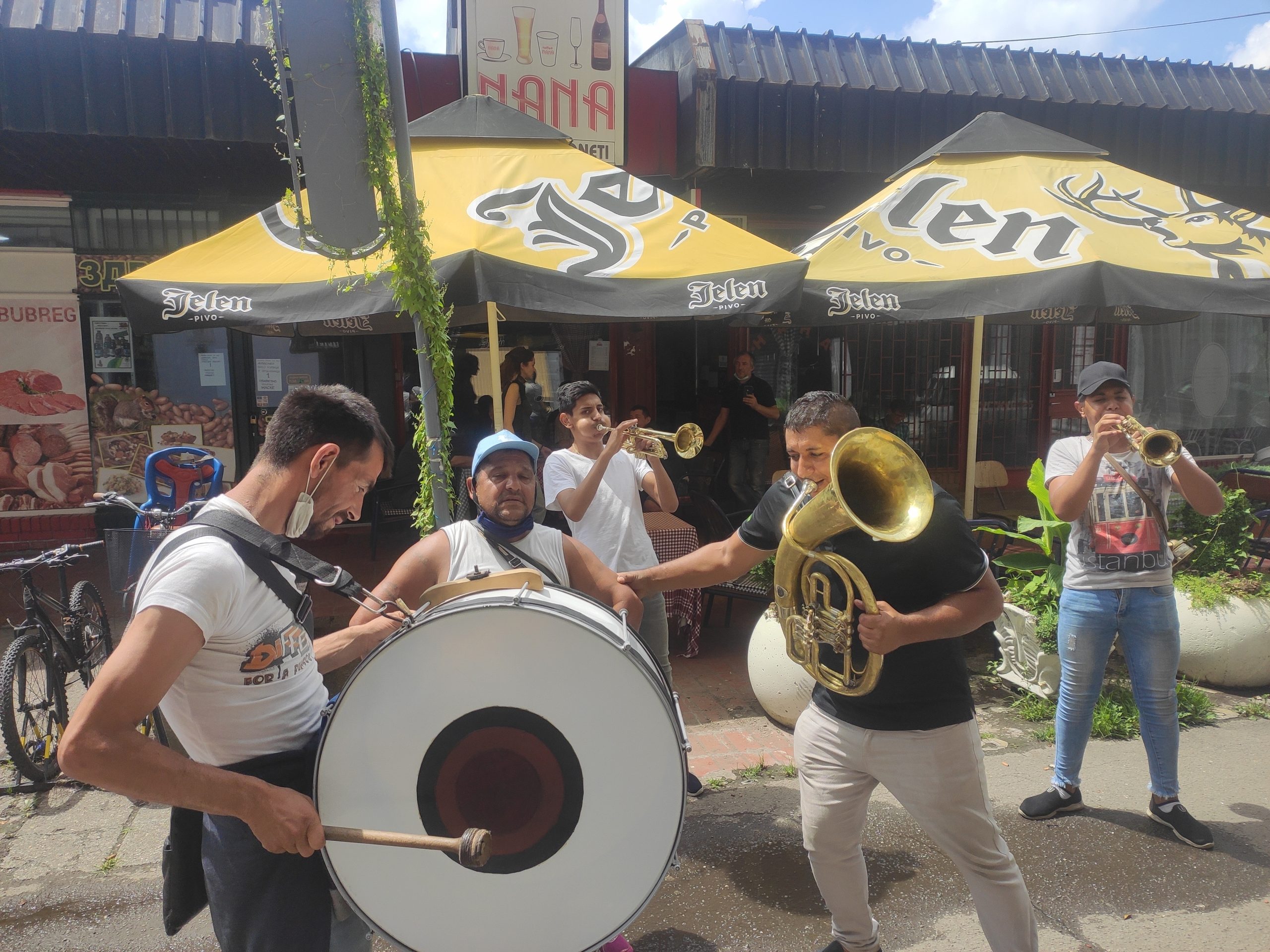 na slici je orkestar "Južne zvezde"