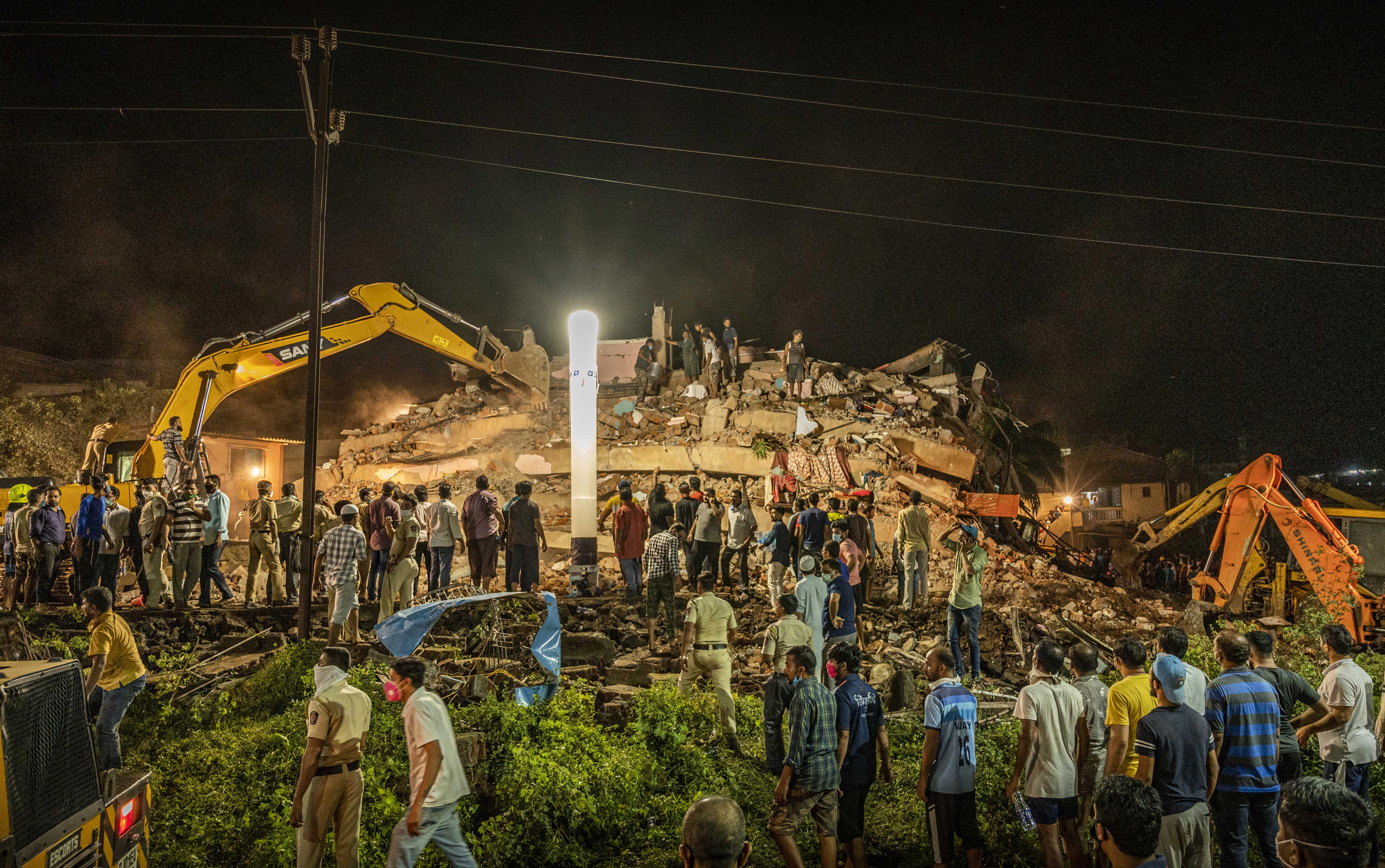 India Building Collapse