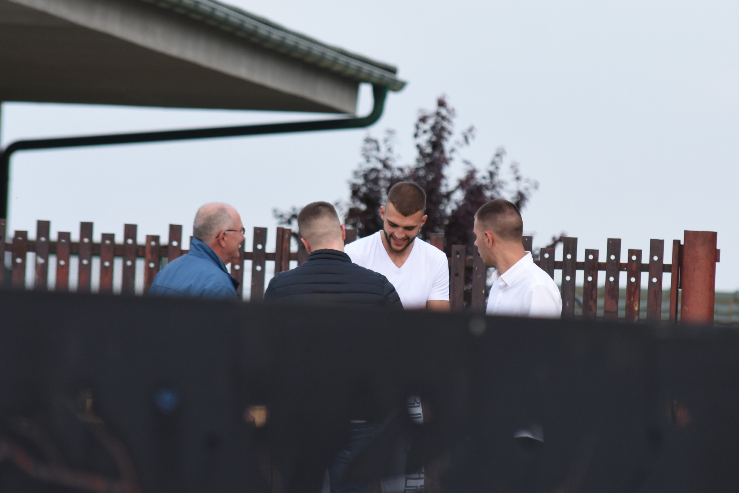 Titel 04.06.2020. Proslava rodjenja unuka Zeljka Raznatovica  u domu porodice Bogdane Rodic Foto:Nova.rs