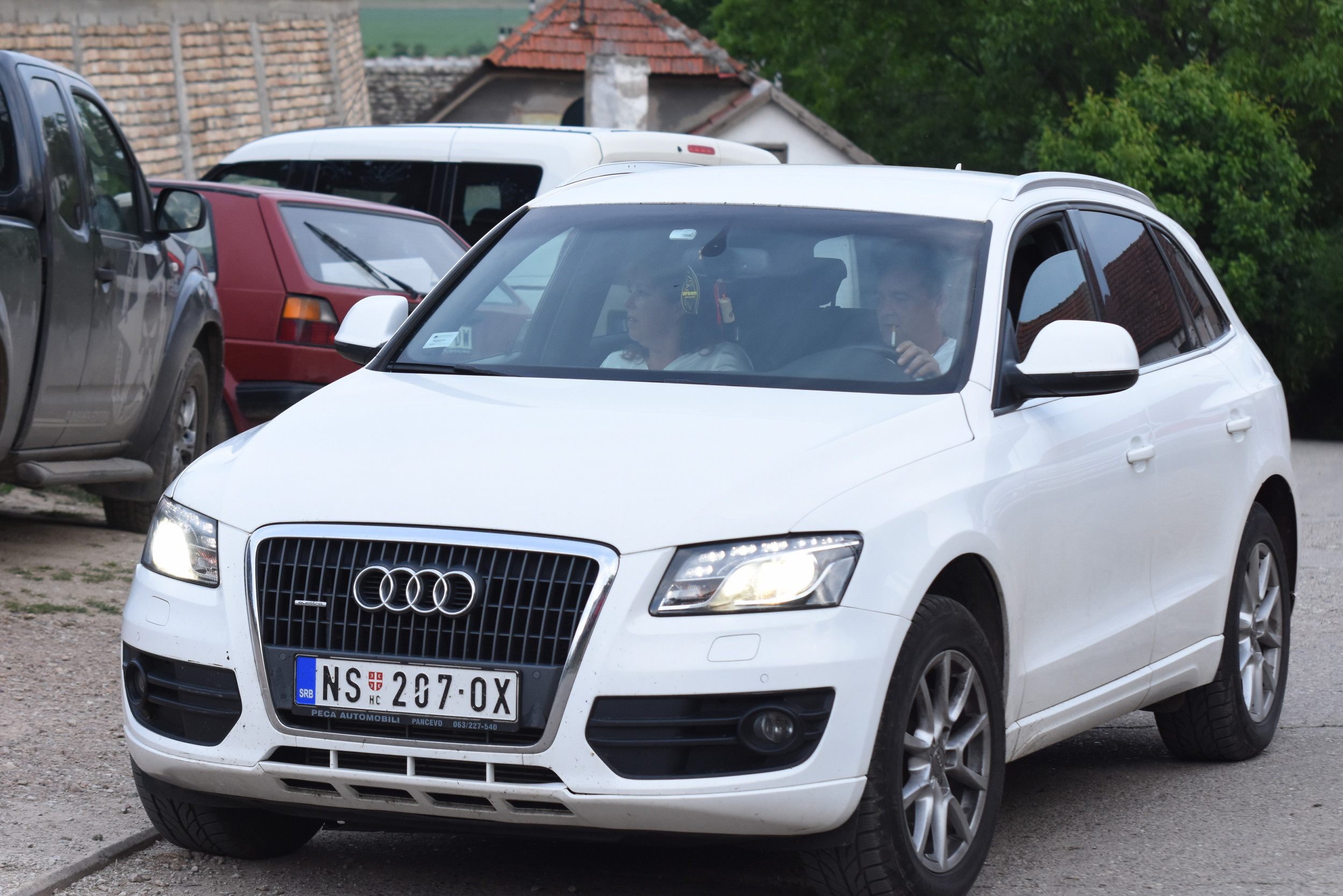 Titel 04.06.2020. Proslava rodjenja unuka Zeljka Raznatovica  u domu porodice Bogdane Rodic Foto:Nova.rs