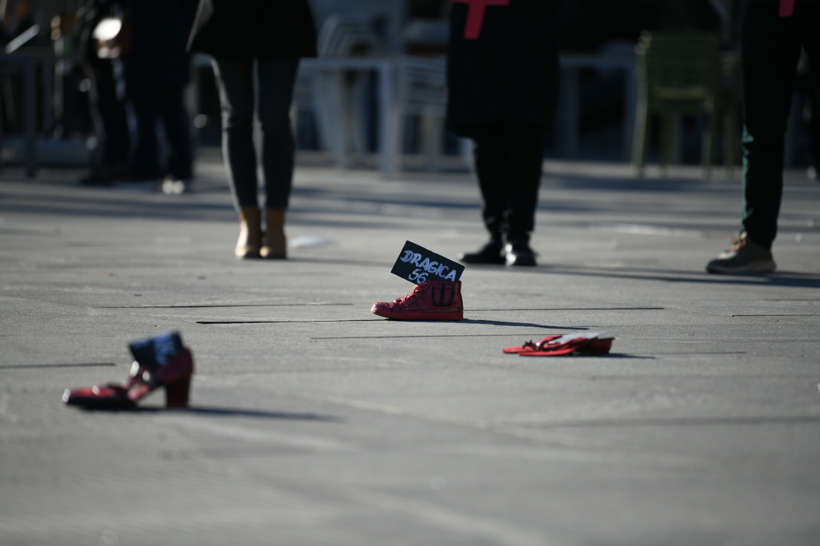 Beograd 06. decembar 2020. Protest  Zenski zivoti su vazni u organizaciji Autonomnog zenskog centra i Zena u crnom na Trgu republike Foto:Vesna Lalić/Nova.rs