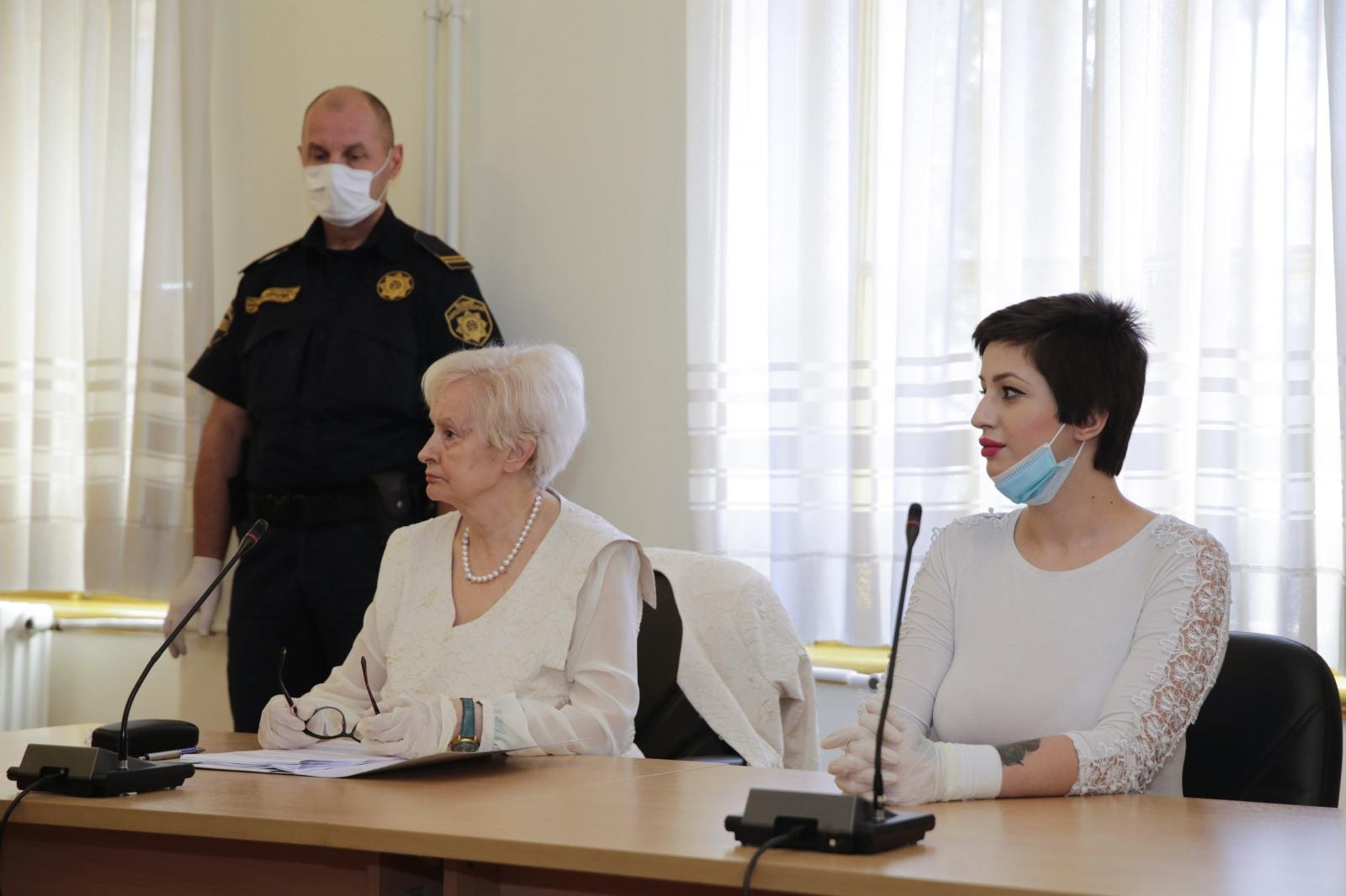 22.05.2020., Mostar  -Pocelo sudjenje Suniti Hindic Bosnjakovic optuzenoj za ubojstvo hercegovackog ugostitelja Nine Ivankovica. Nada Dalipagic, Sunita Hindic. Photo: Denis Kapetanovic/PIXSELL