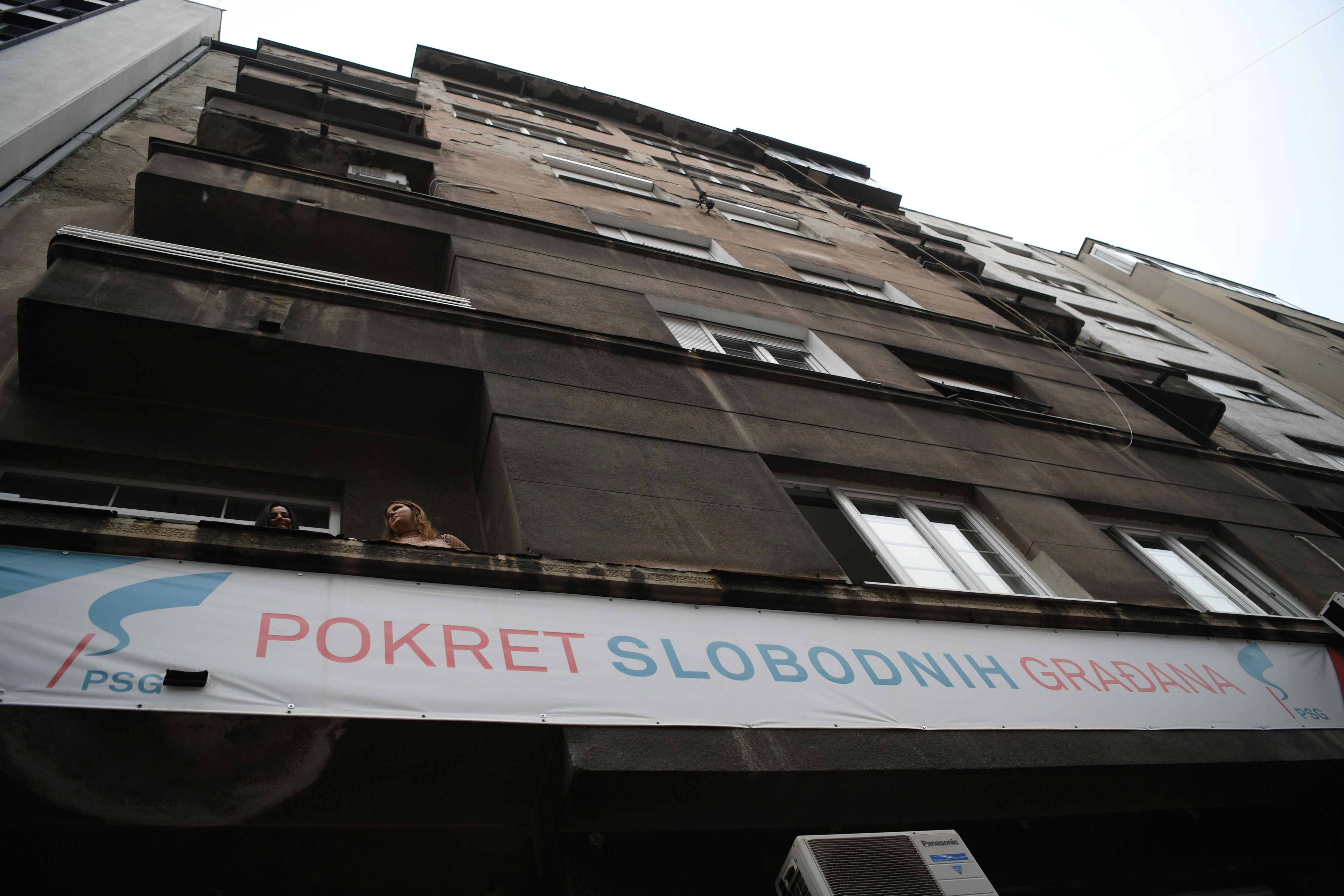 sergej trifunovic prikuplja potpise pokret slobodnih gradjana