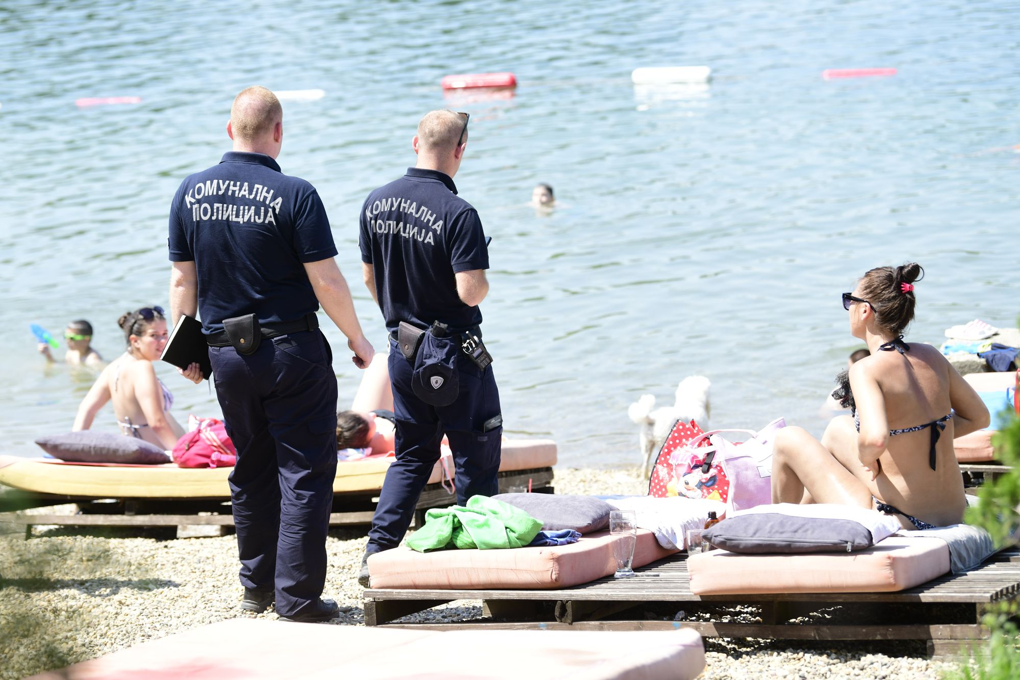 28.06.2020. Ada Ciganlija, koronavirus, korona, da li se postuju mere, lepo vreme, vrucina, komunalna policija, Foto: Goran Srdanov/Nova.rs