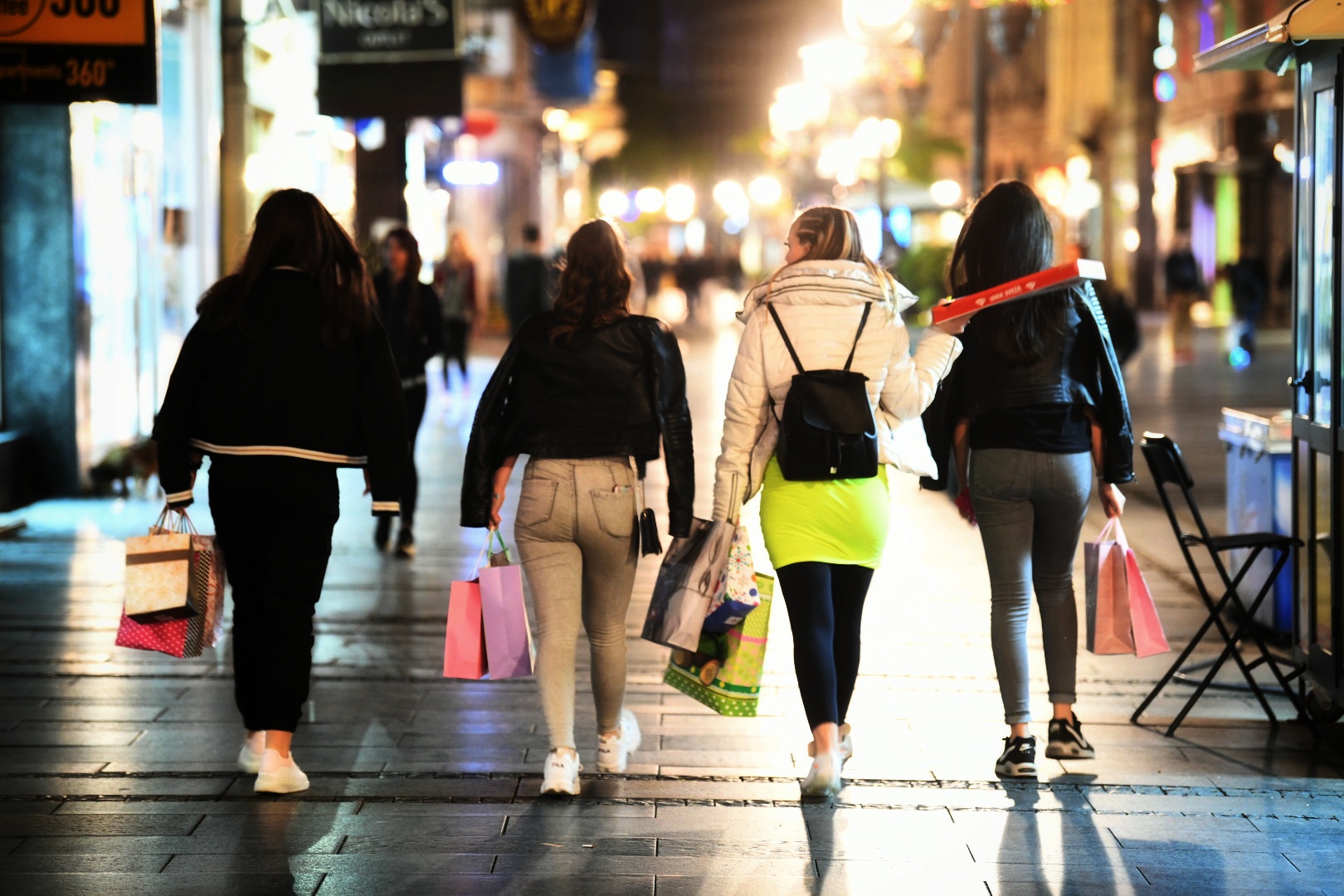 25.05.2020. Beograd, setnja gradom, slobodne fotografije, ficeri, Foto: Vesna Lalić/Nova.rs