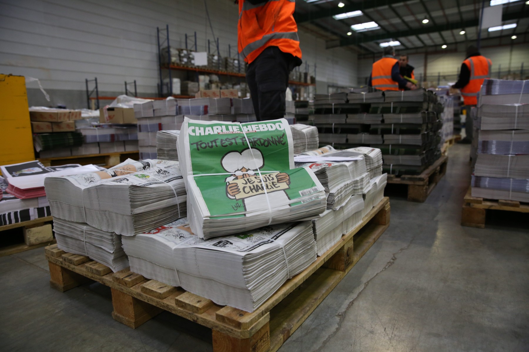 Le journal Charlie Hebdo expédié depuis l'Essonne