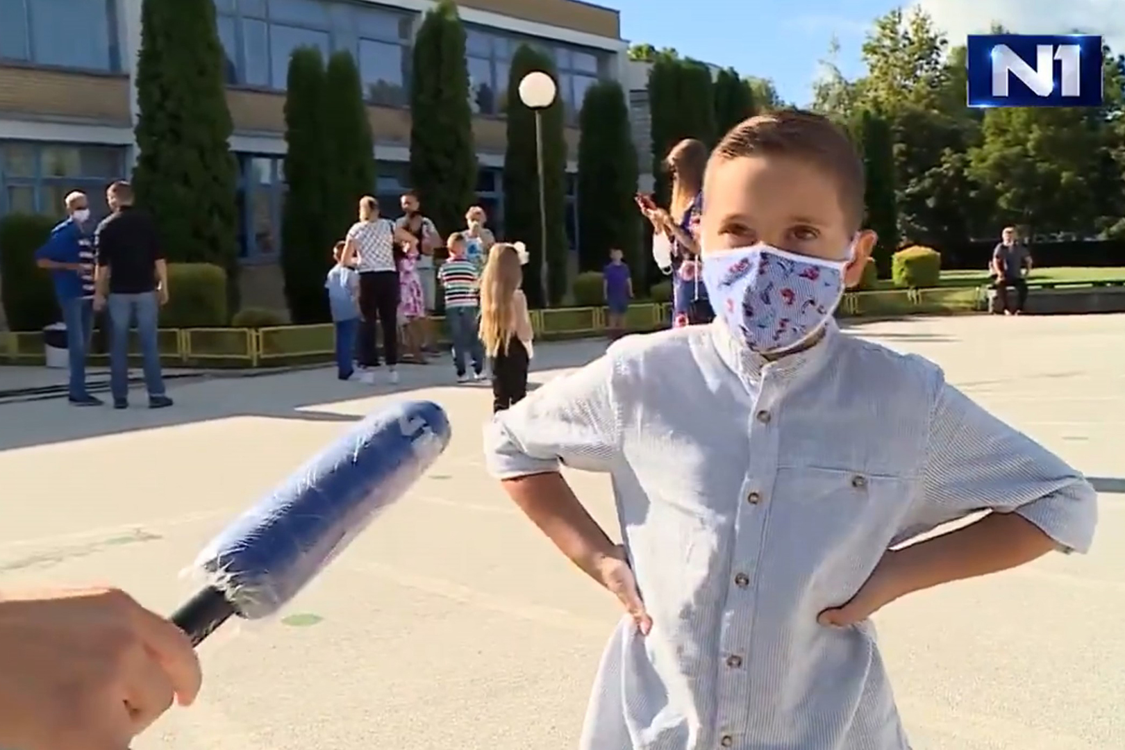 Decak koji prica o koroni