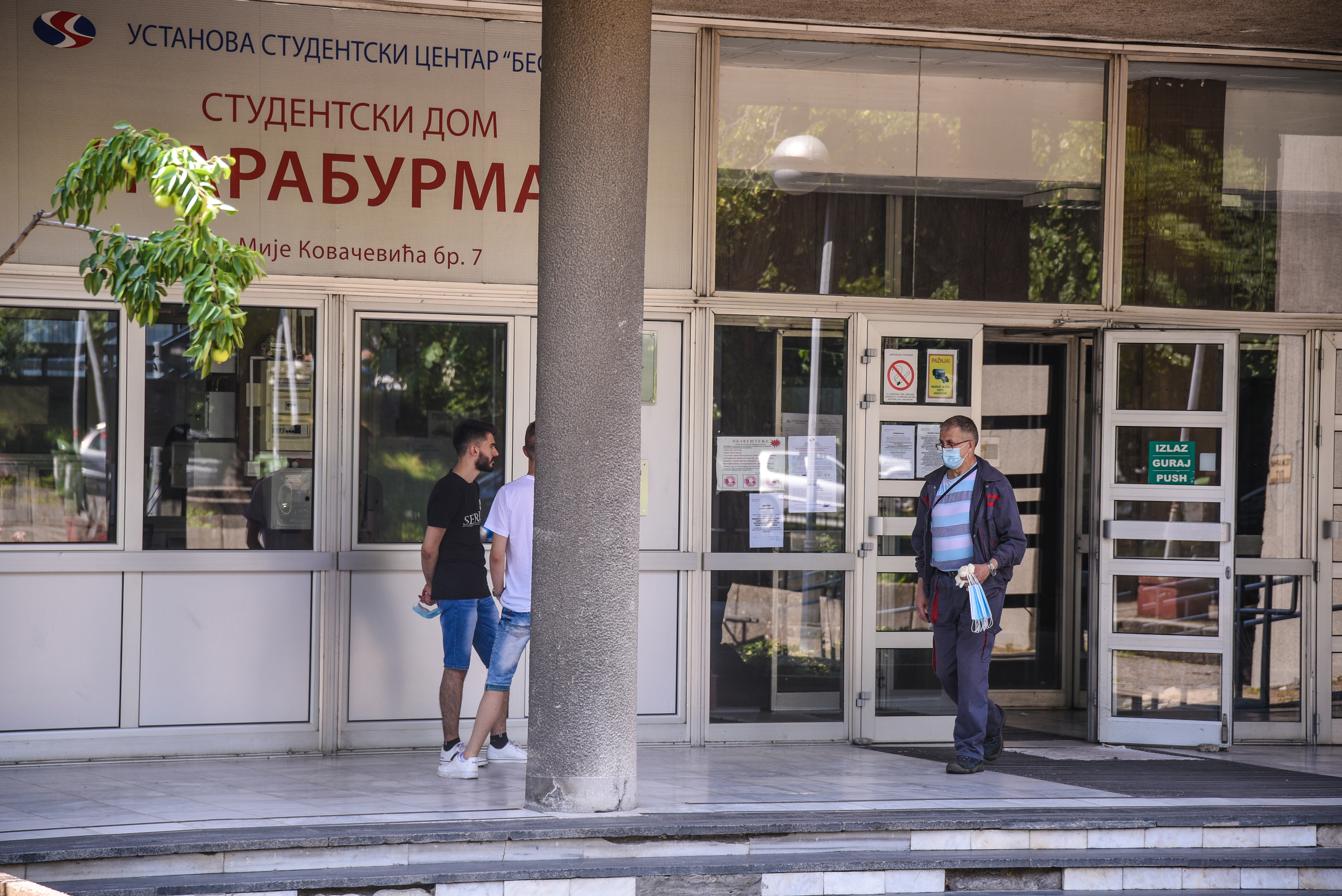 Beograd 08.06.2020. Studentski dom Karaburma, Studenti, student, koronavirus, studentski dom Foto: Dragan Mujan/Nova.rs