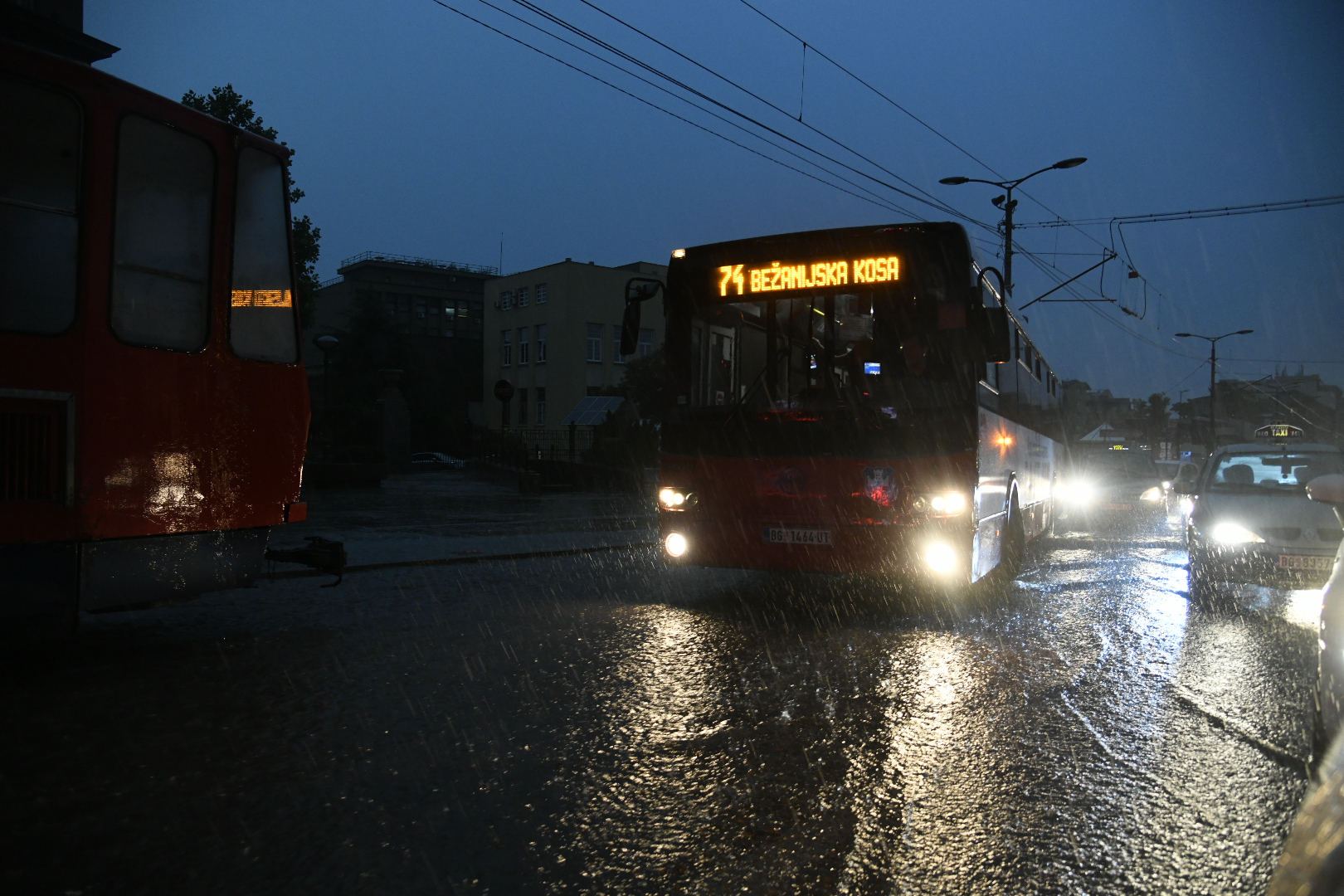 Beograd 08.06.2020. Kiša, pljusak. Nevreme, oblaci, tmurno vreme, oluja Foto: Nemanja Jovanović/Nova.rs