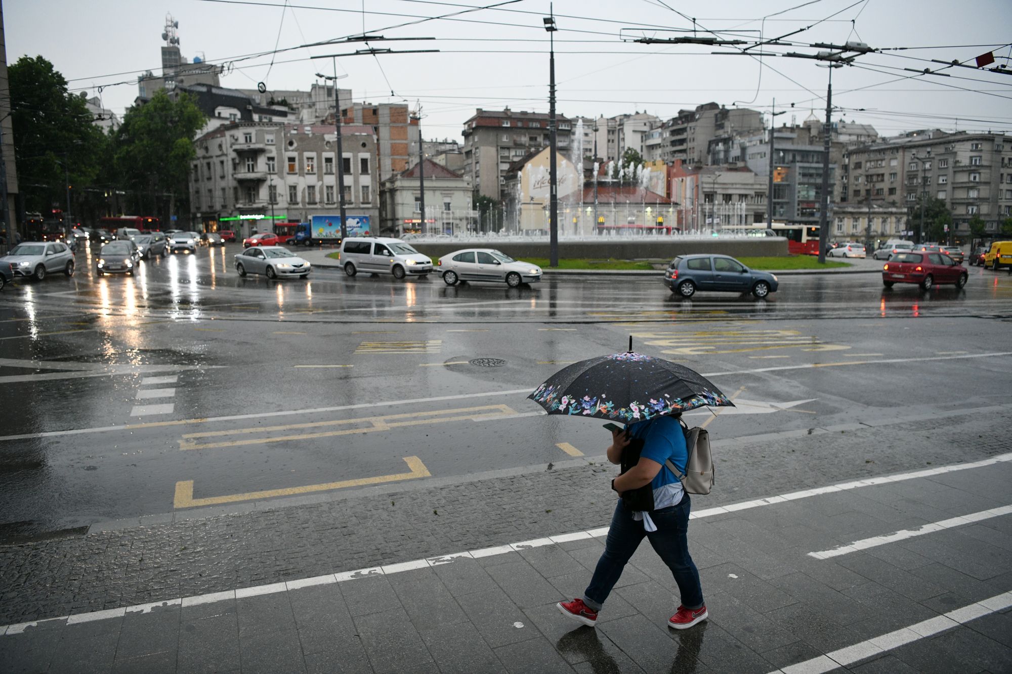 Beograd 10.06.2020. Slavija, kiša, nevreme, policija, derbi Foto: Filip Krainčanić/Nova.rs