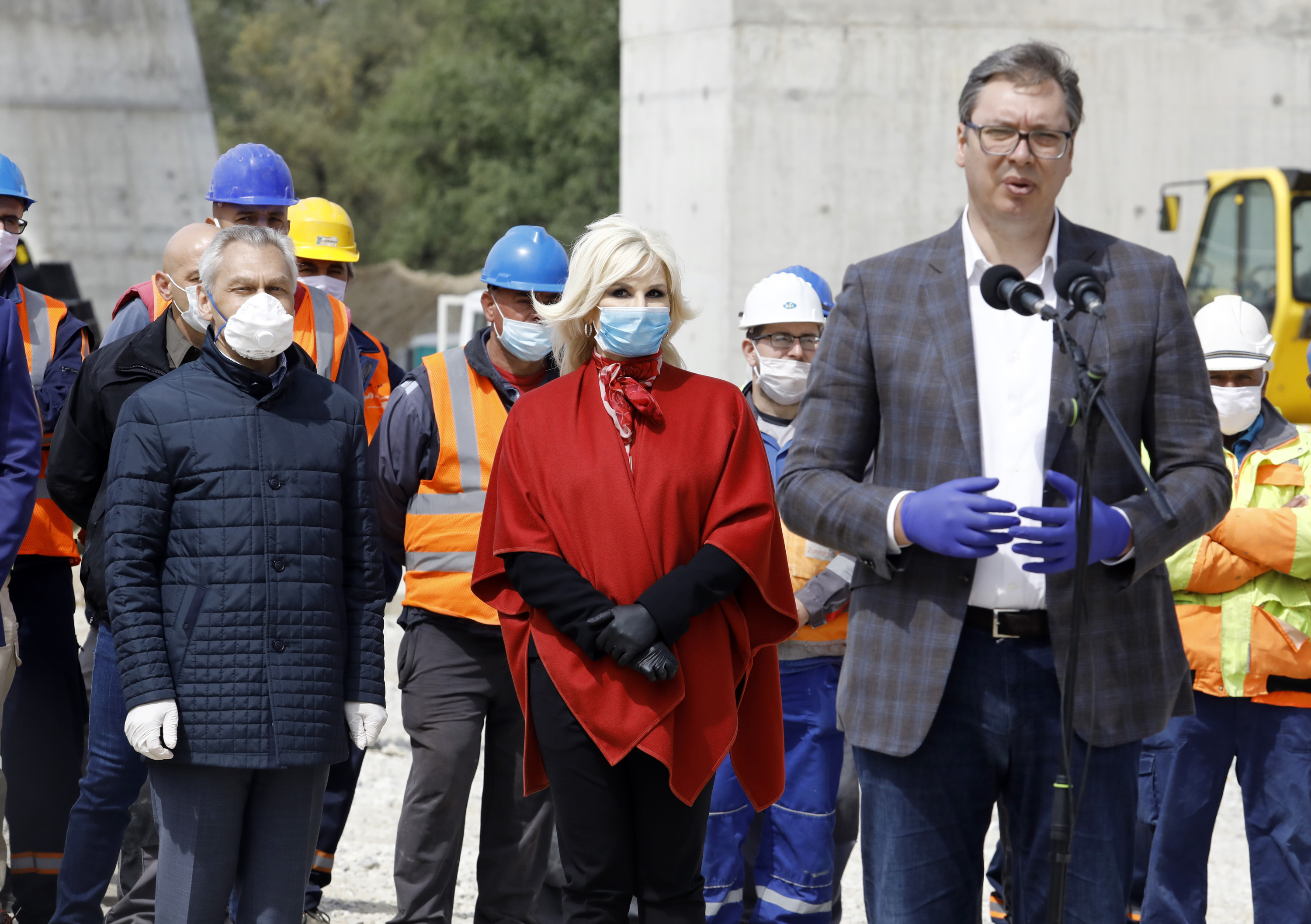 Obilazak tunela i vijadukta Cortanovci
Zorana Mihajlovic
Aleksandar Vucic
Aleksandar Bocan Harcenko
