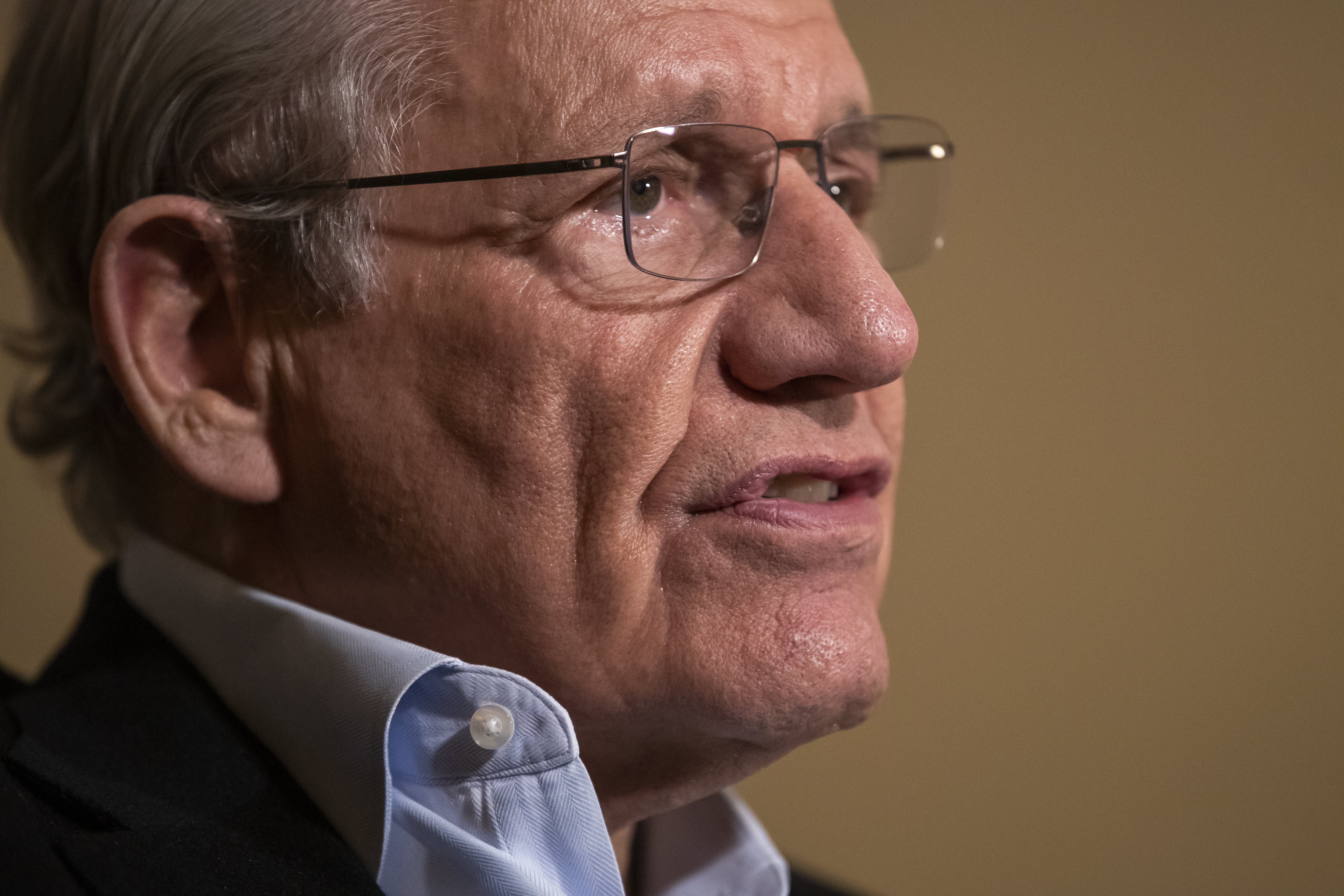 epa07424664 US Journalist Bob Woodward speaks during an interview at his home in Washington, DC, USA, 06 March 2019 (Issued 09 March 2019). Woodward, an investigative reporter, wrote the 2018 book 'Fear: Trump in the White House.'  EPA-EFE/ERIK S. LESSER