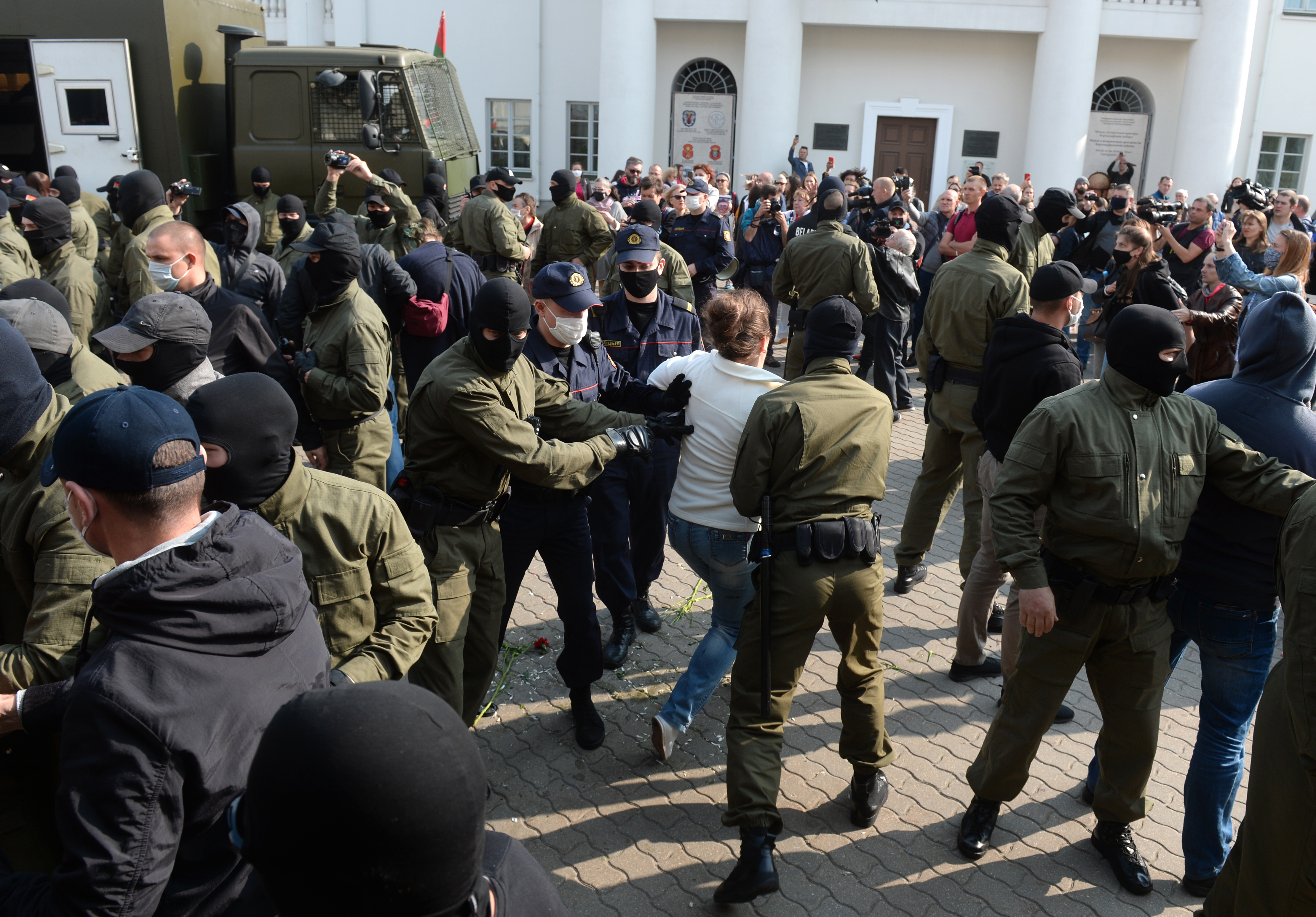 Opposition protests continue in Minsk