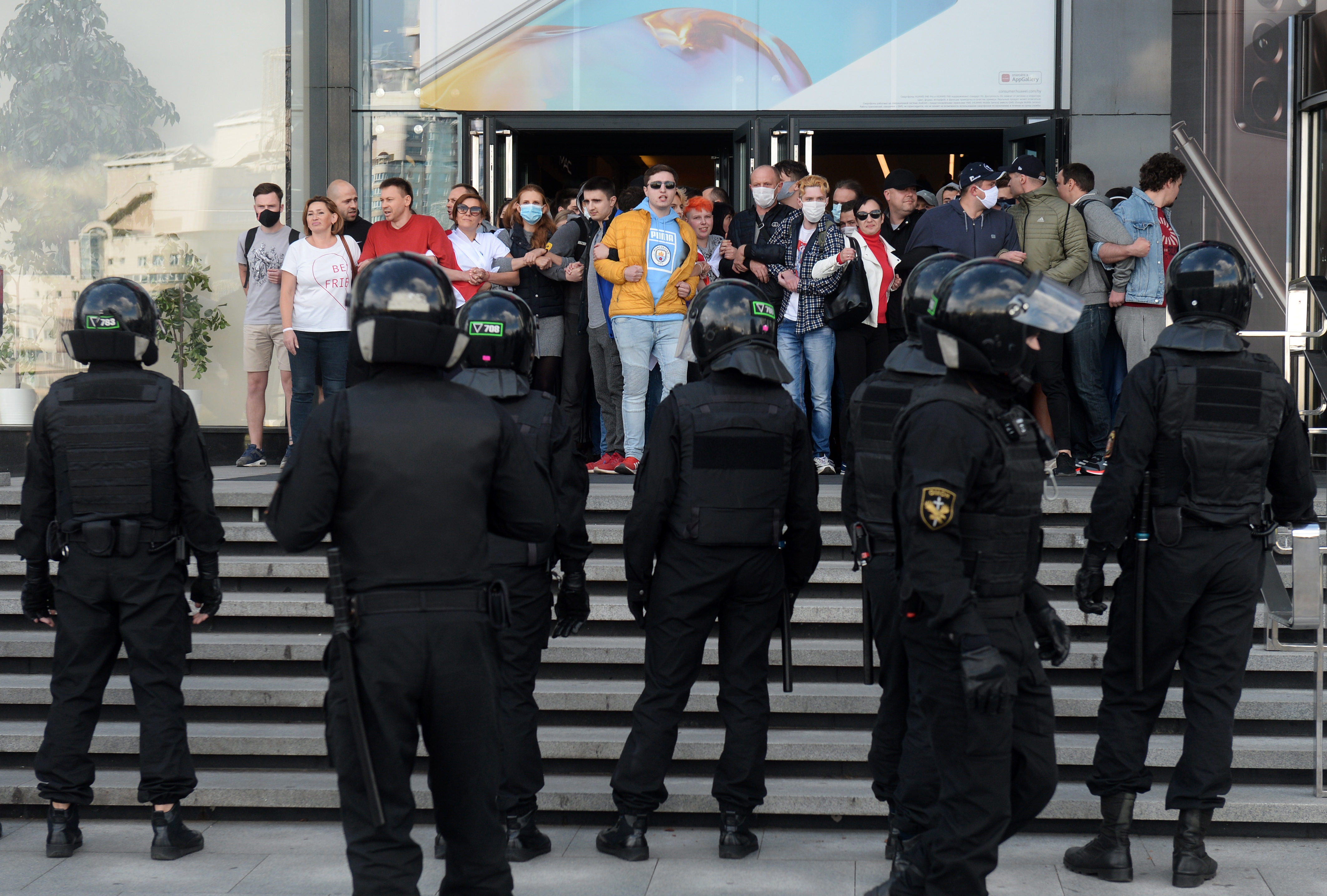 Opposition protests continue in Minsk