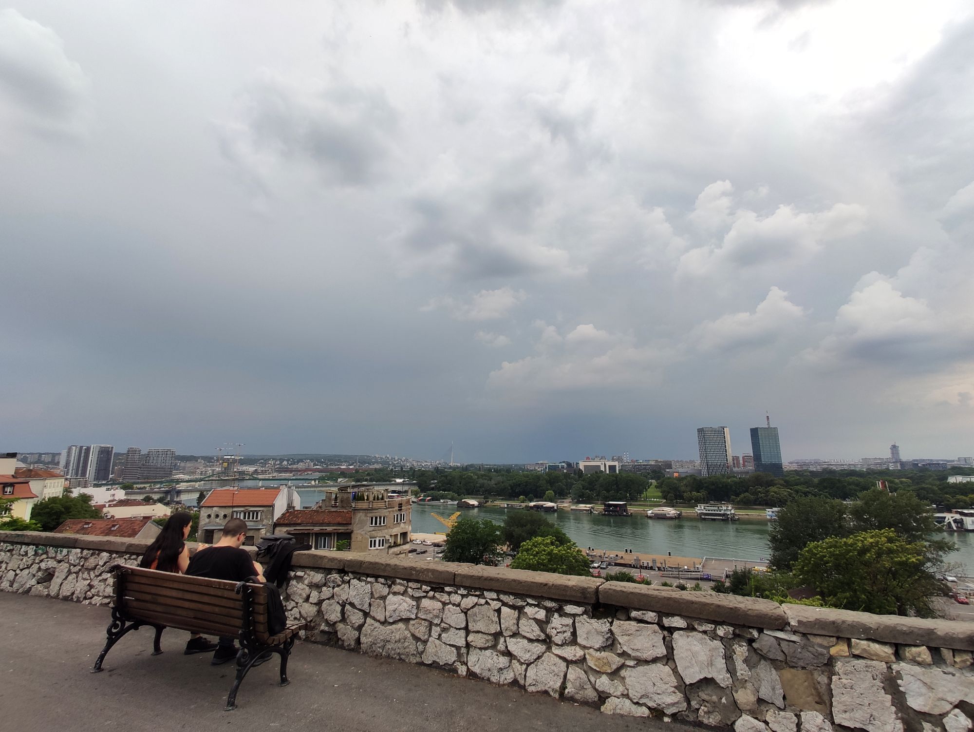 Beograd 09.06.2020. Nevreme, oblaci, crno nebo, tamno nebo, pred oluju, Kalemegdan, Novi Beograd Foto: Filip Krainčanić/Nova.rs