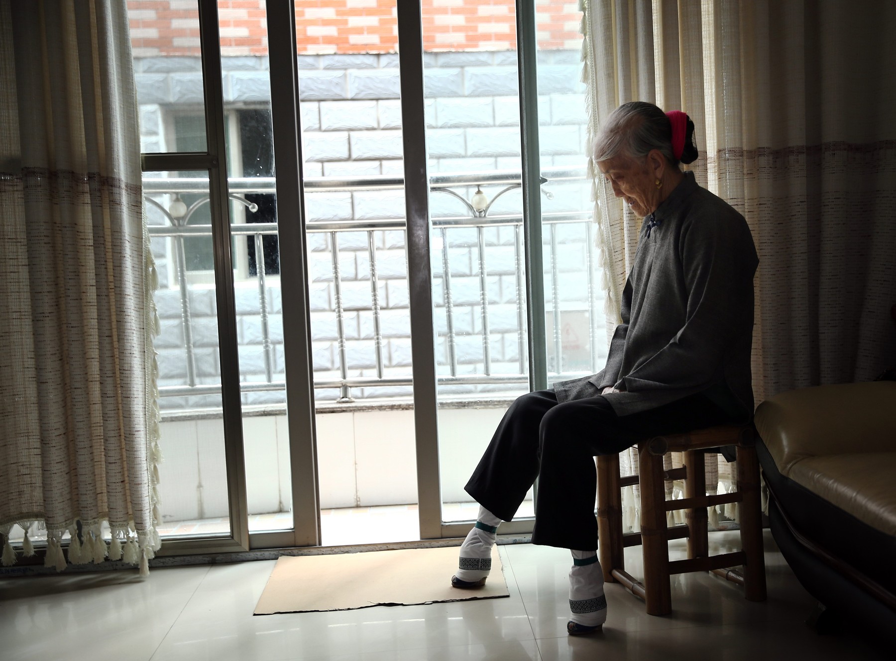 CHINA FUJIAN FOOT-BINDING SENIORS