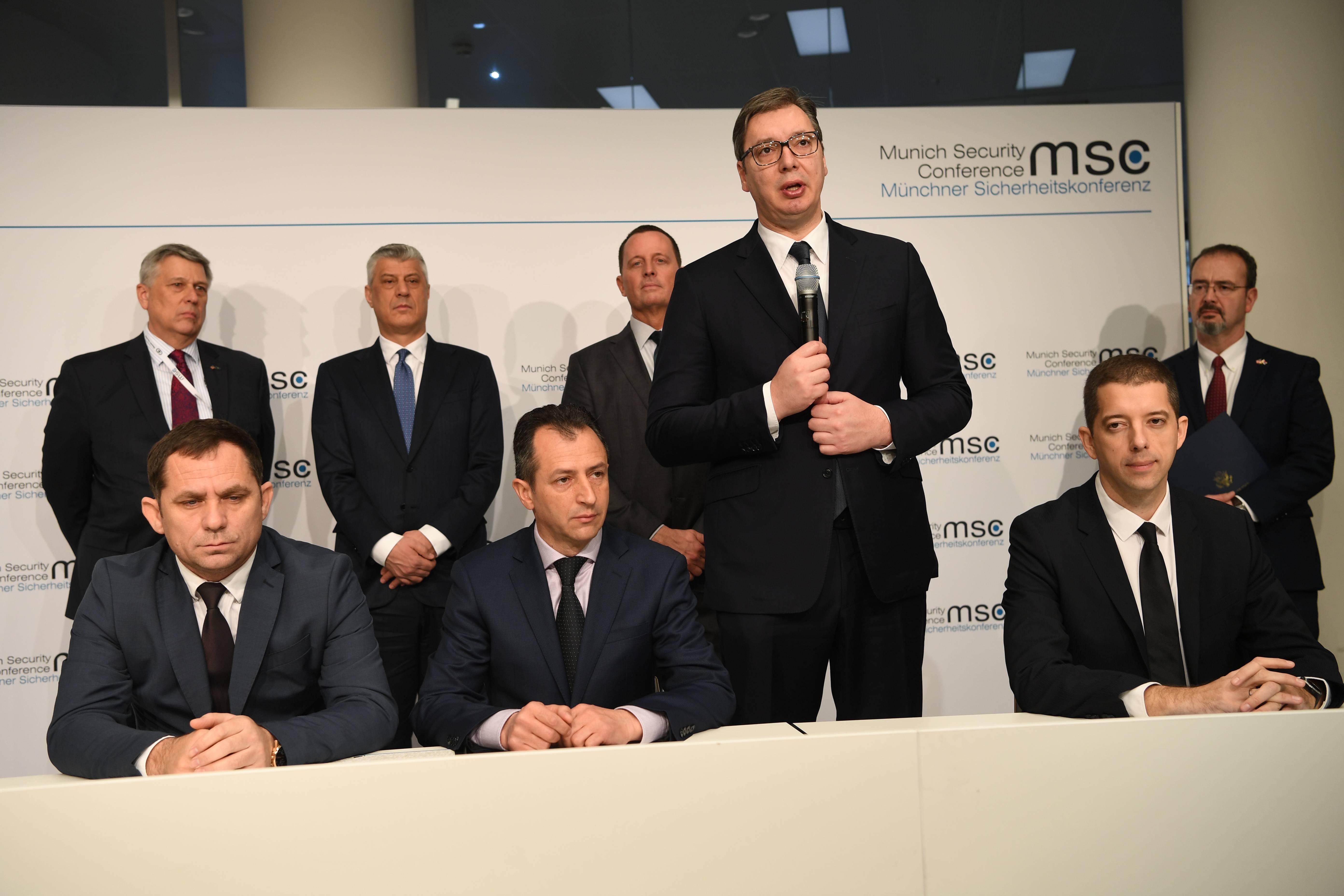 SRBIJA I KOSOVO POTPISALI SPORAZUME O PUTNOJ INFRASTRUKTURI