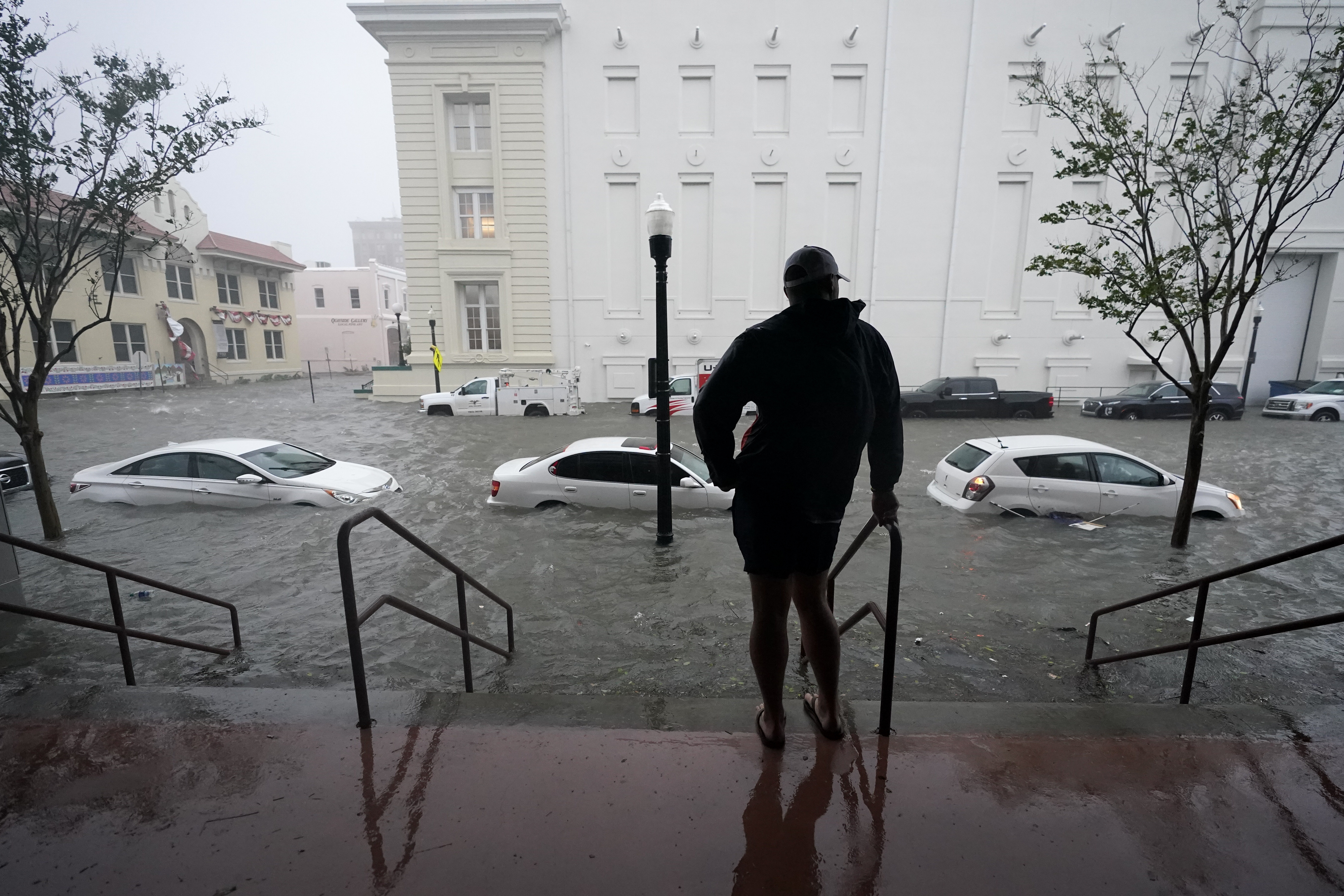 Tropical Weather Uragan Sali