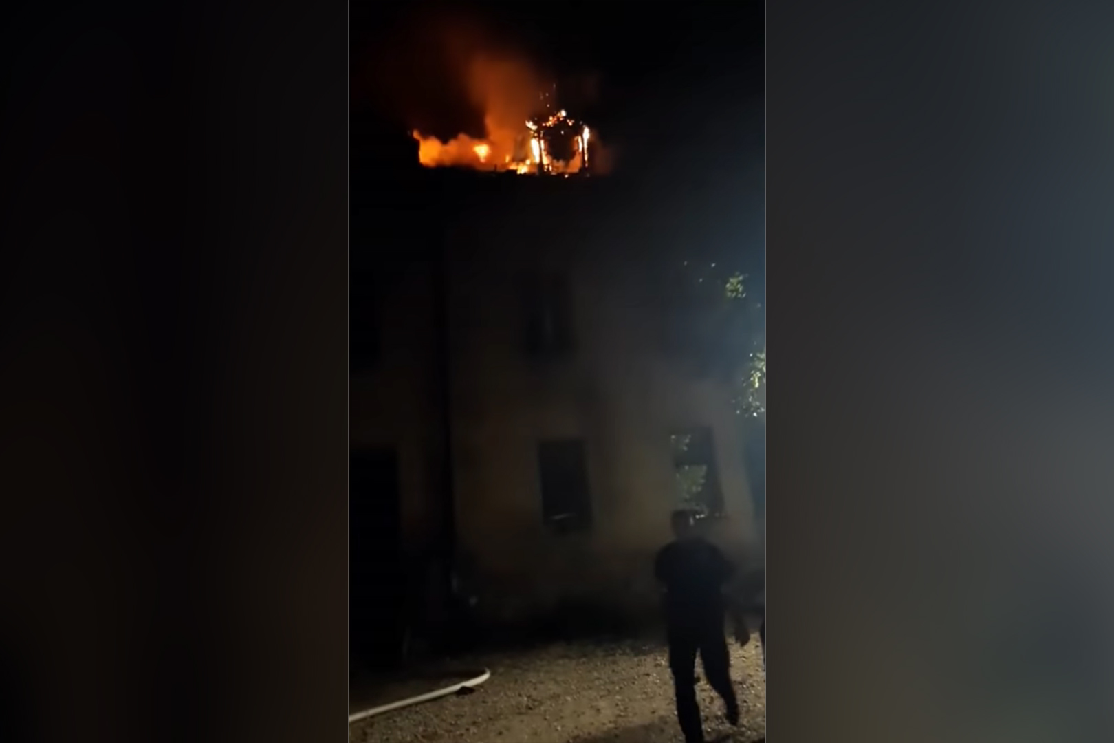 Dramatično spašavanje bebe i troje odraslih iz požara, Foto: Printscreen Avaz.ba