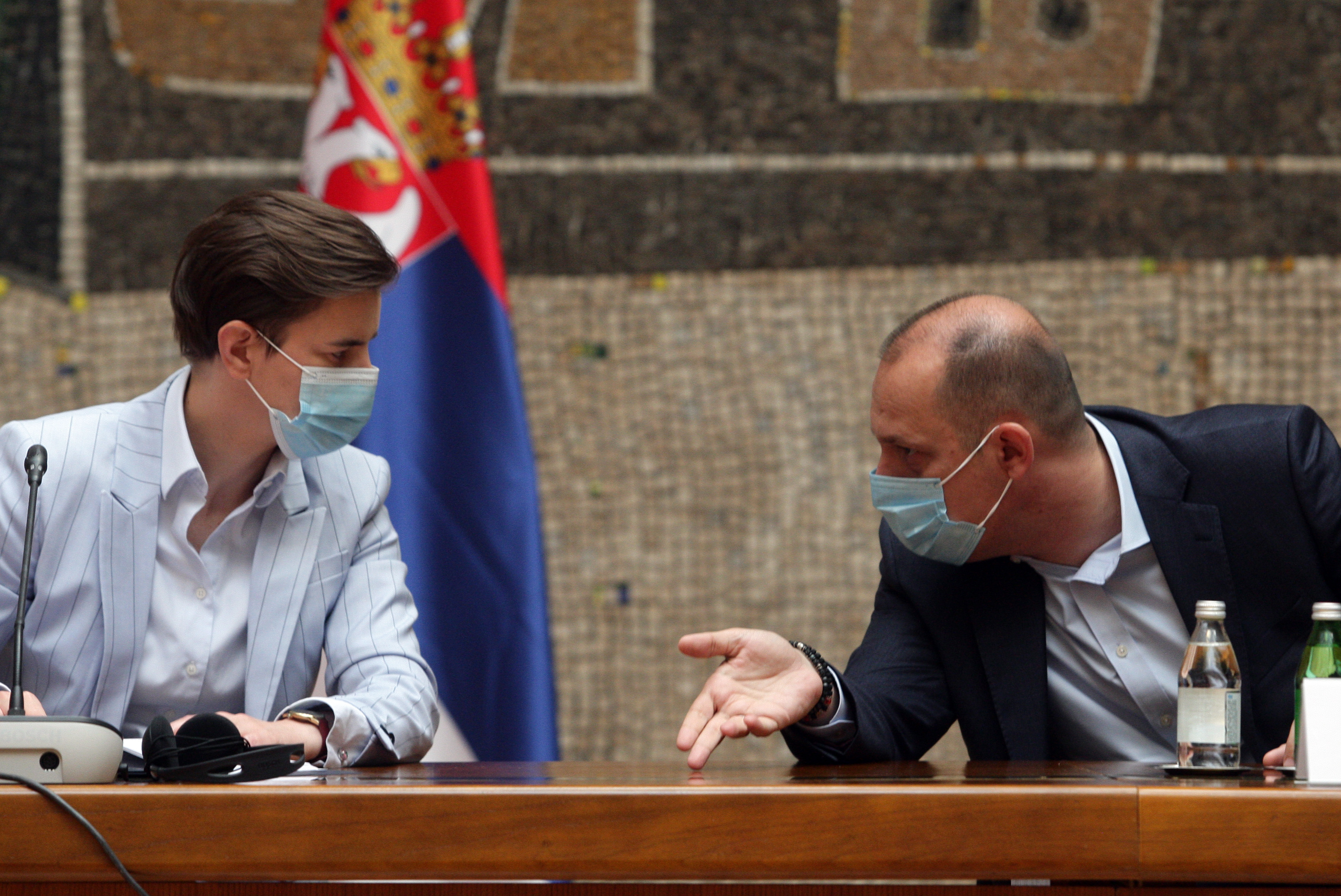 Beograd, 29. juna 2020 - Premijerka Ana Brnabic i ministar zdravstva Zlatibor Loncar na zasedanju Kriznog staba. FOTO TANJUG/ SAVA RADOVANOVIC/bs