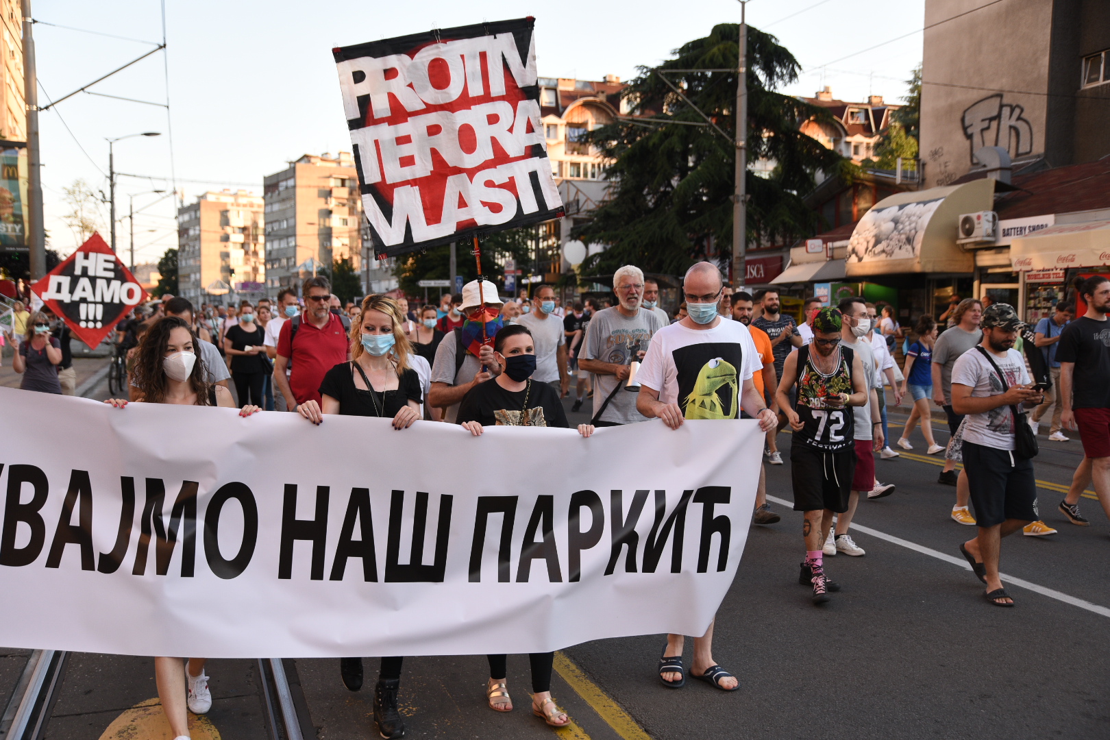 Beograd 01.07.2020. Banovo brdo, protestna šetnja, protest Foto: Dragan Mujan/Nova.rs