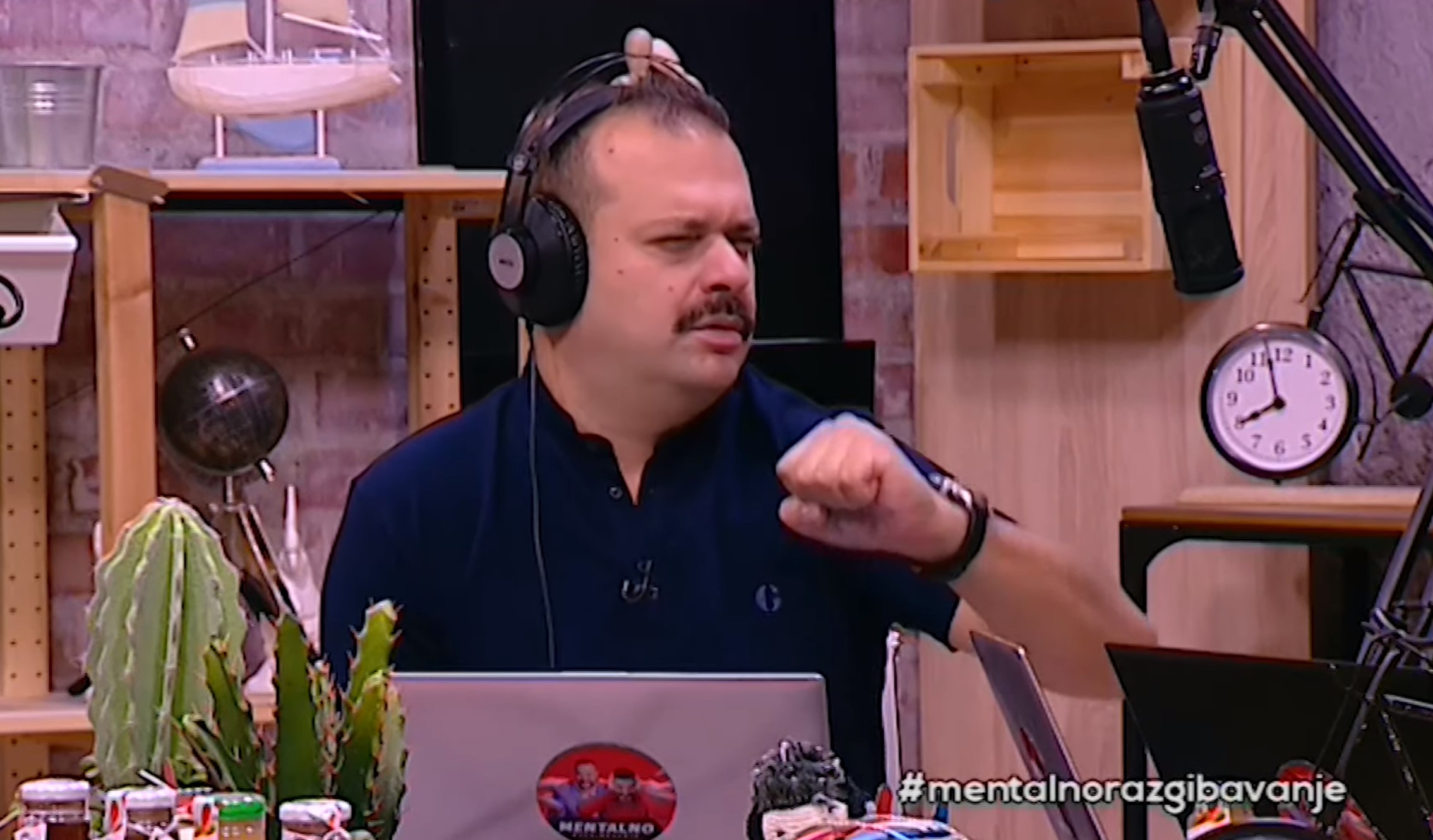 Mentalno Razgibavanje: Apstraktna demokratija