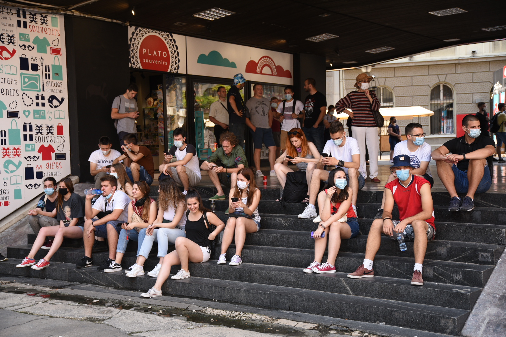 Beograd, 03.07.20220. Filozofski fakultet, plato, protest, studenti Foto: Dragan Mujan/Nova.rs