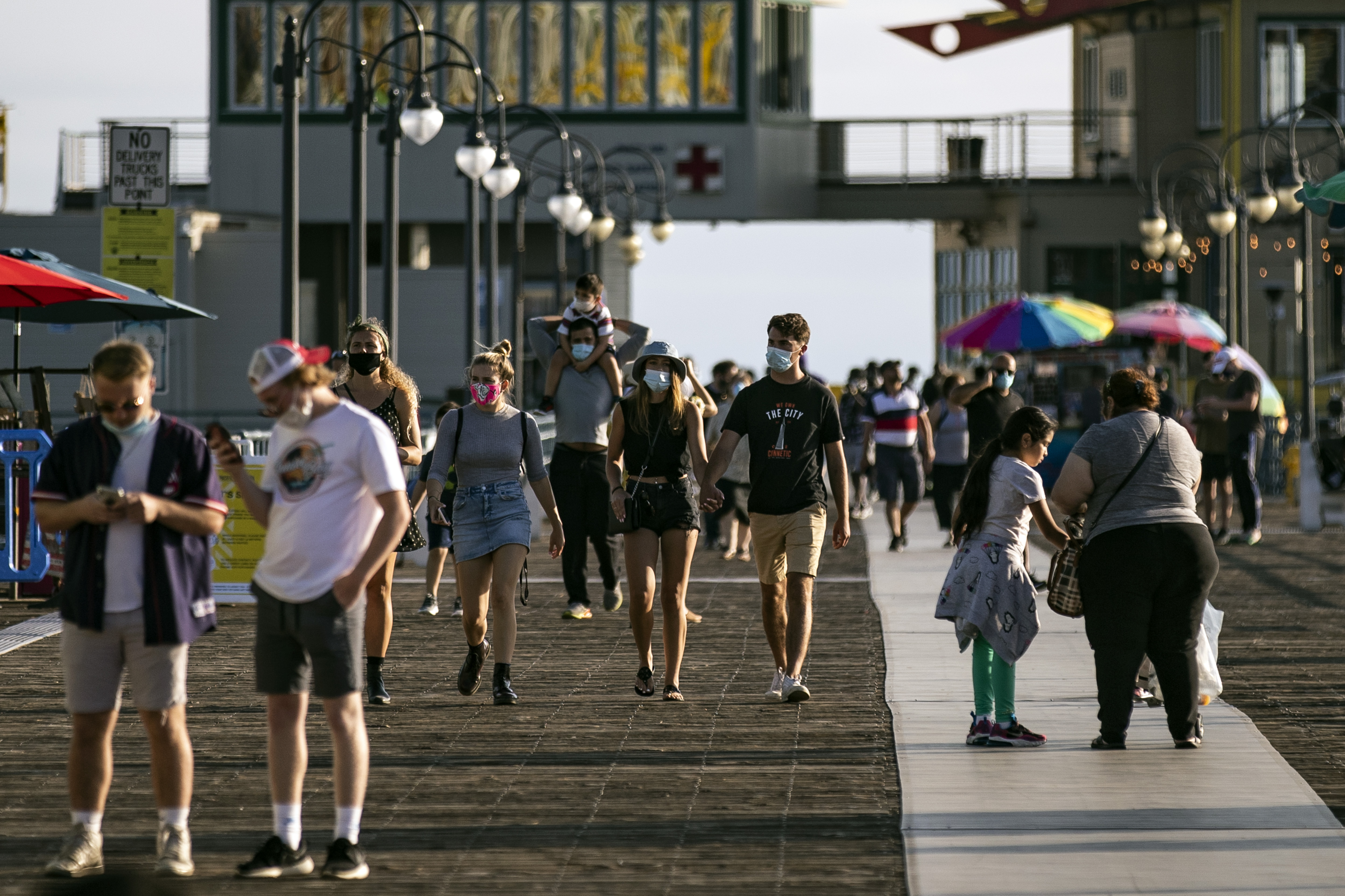 Businesses begin to reopen amid coronavirus pandemic, in Los Angeles