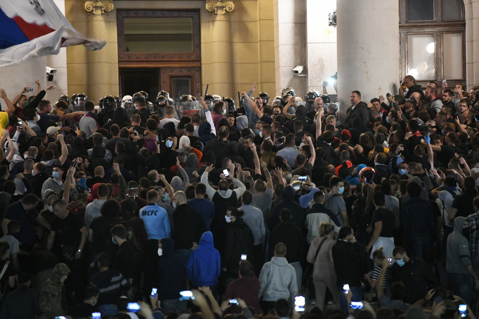 Beograd, 07.07.2020. Skupština, Protest protiv Vučića i policijskog časa Foto: Vesna Lalić/Nova.rs